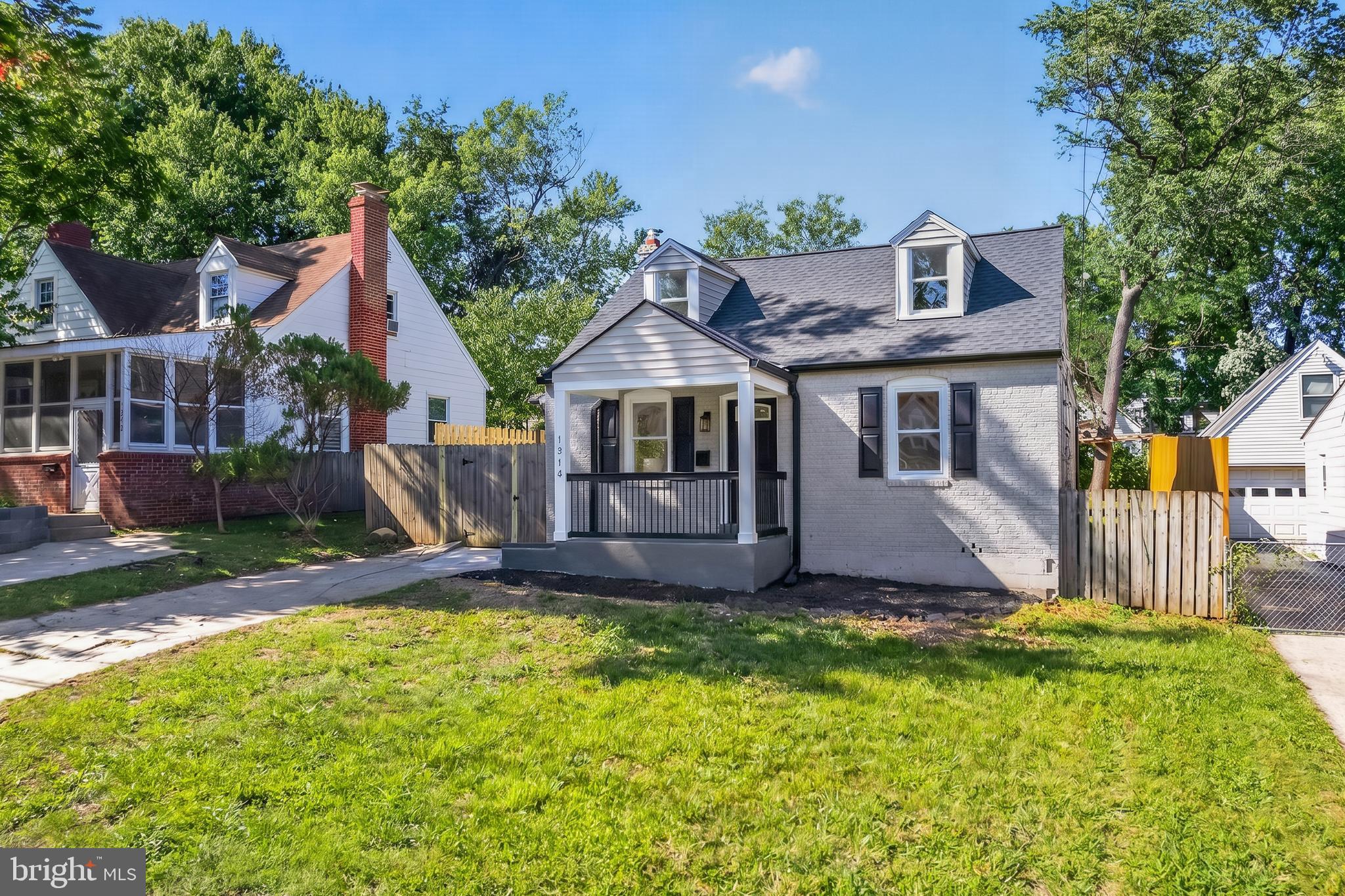 ROCKCREST - Residential