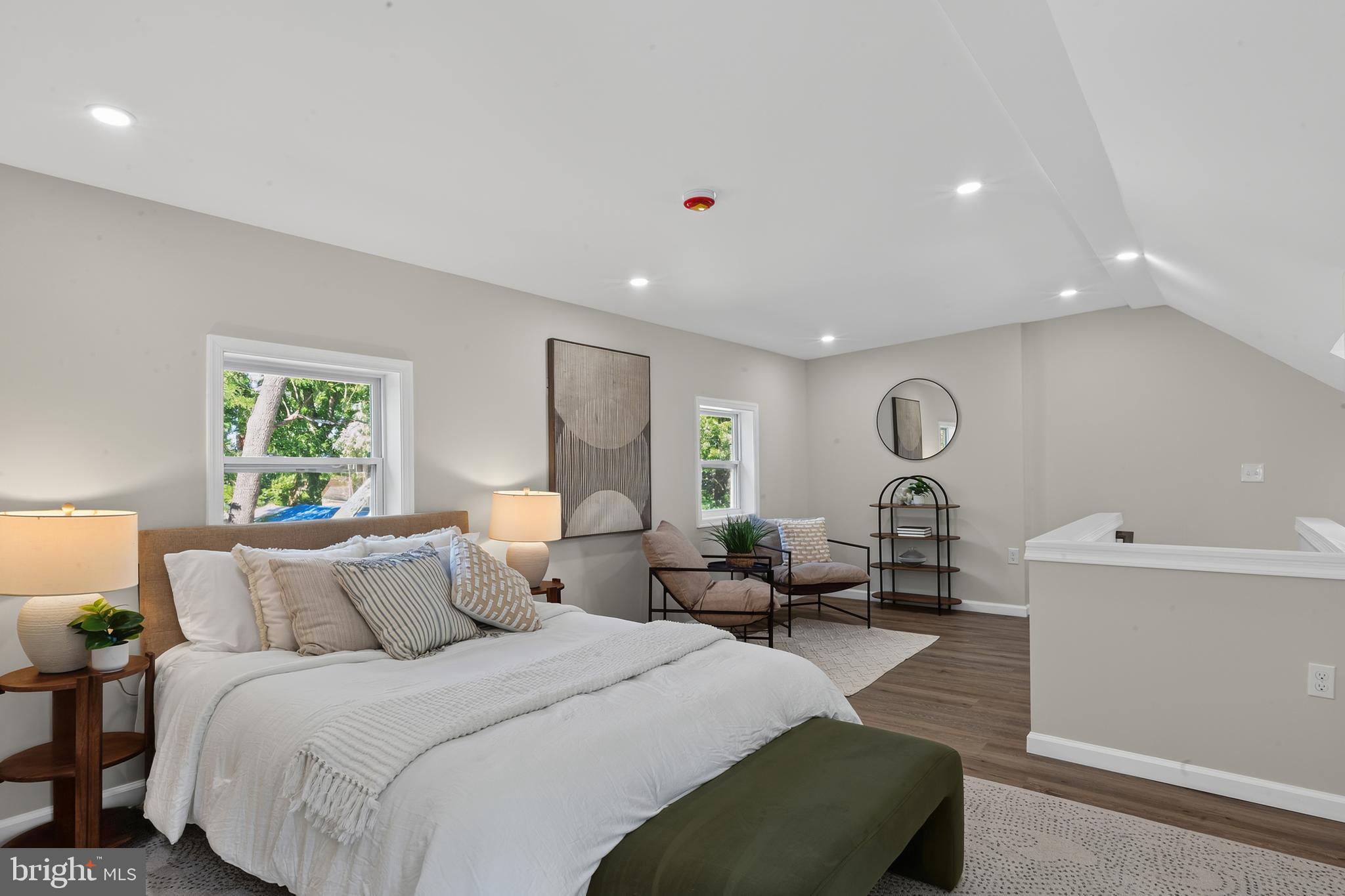 ROCKCREST - Residential
