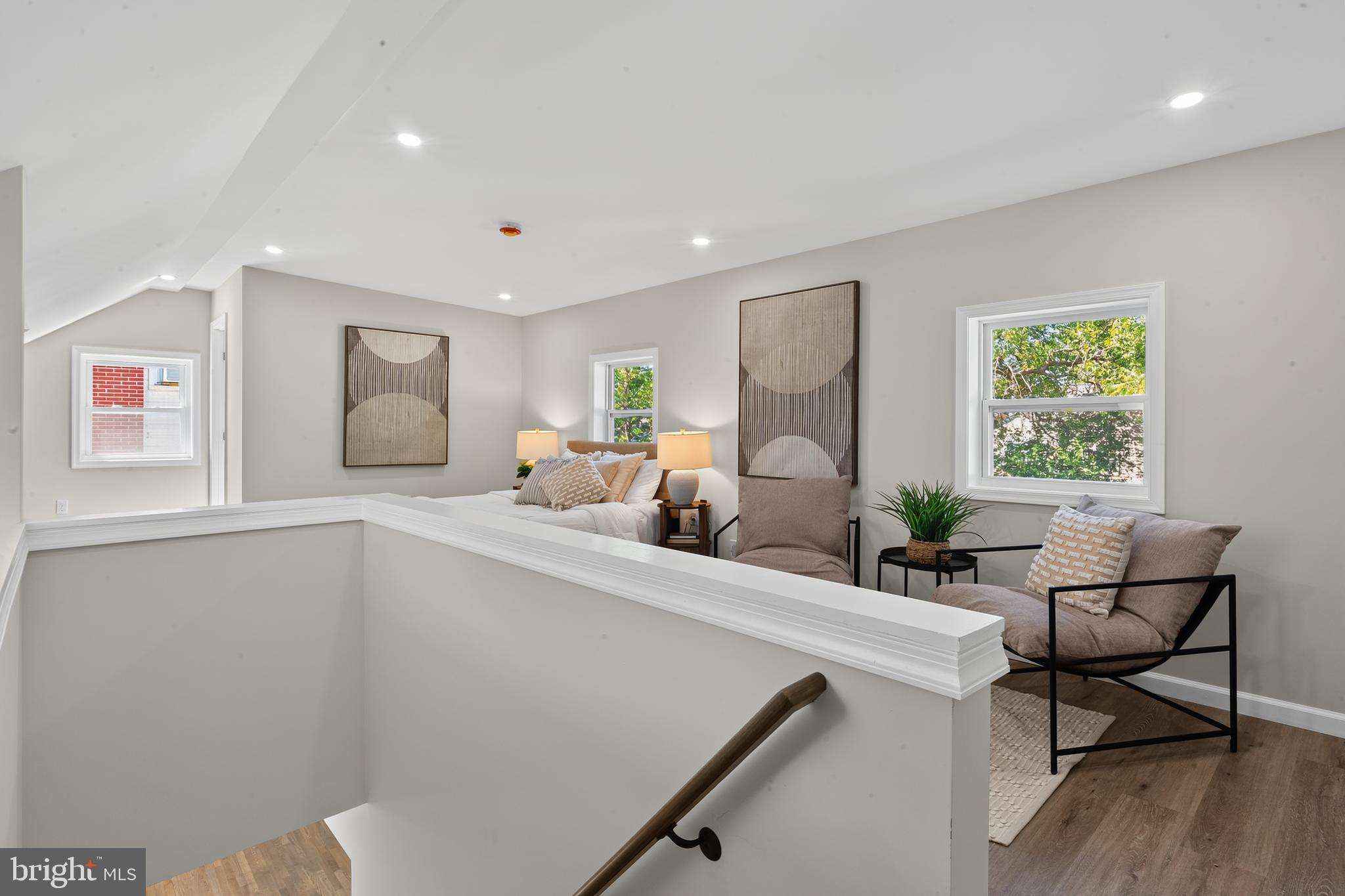 ROCKCREST - Residential