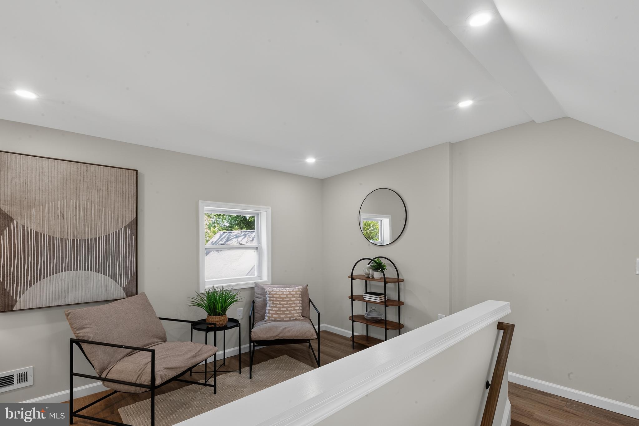 ROCKCREST - Residential