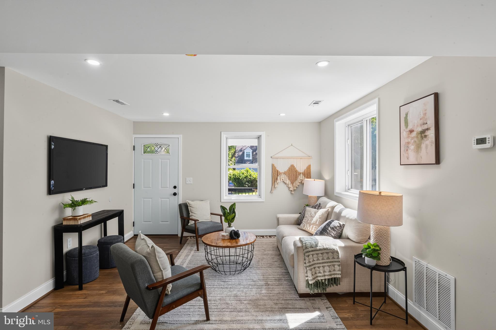 ROCKCREST - Residential
