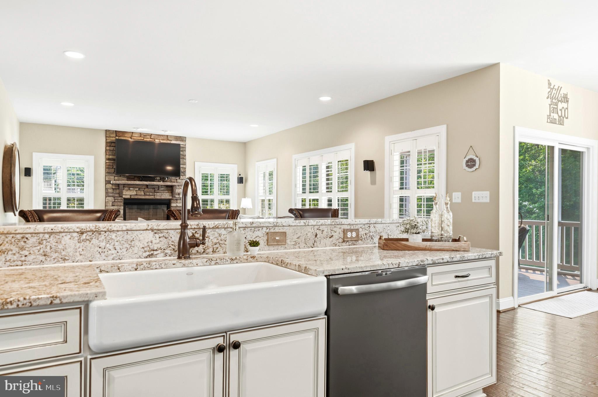 SIMMONS RIDGE - Residential