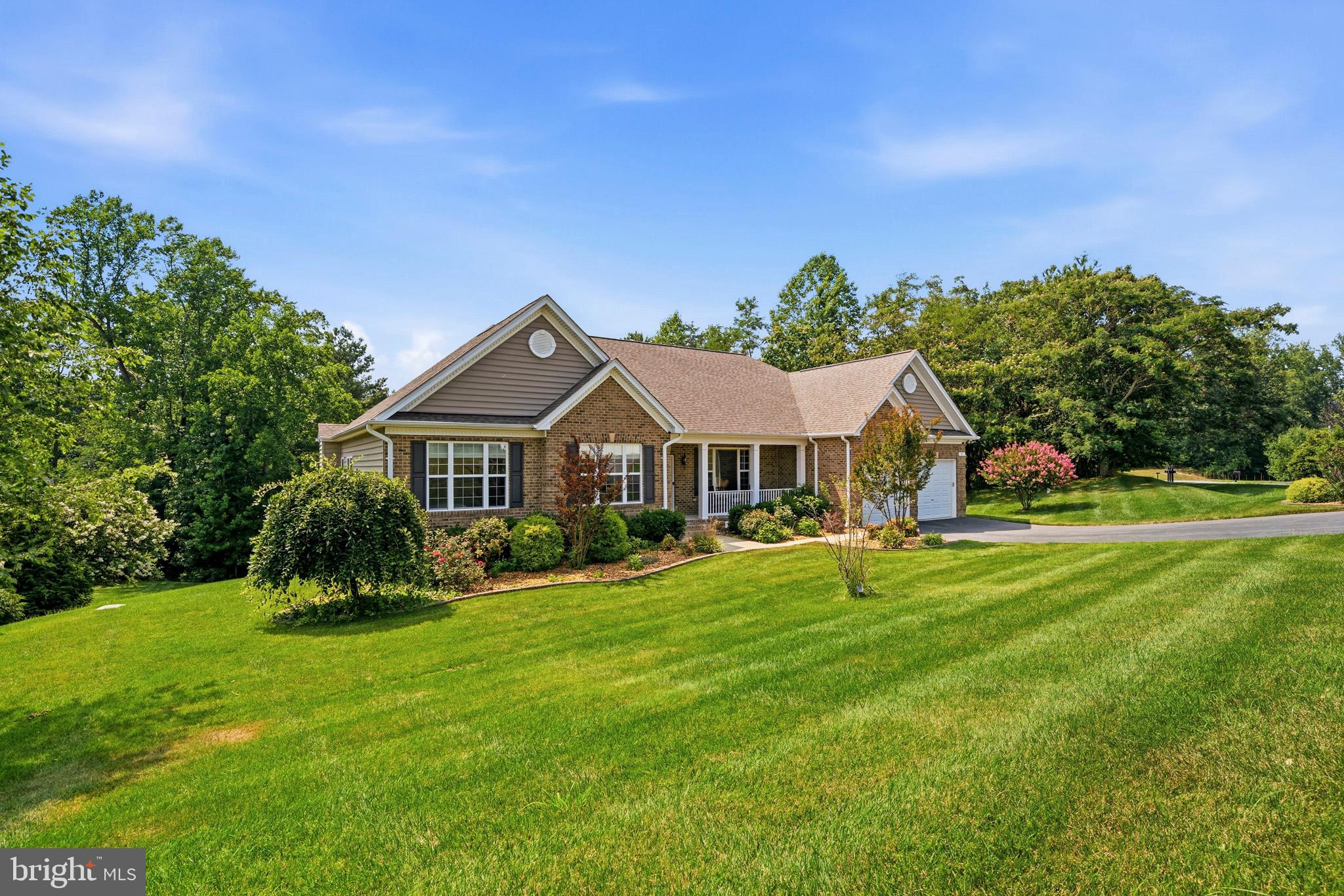 SIMMONS RIDGE - Residential