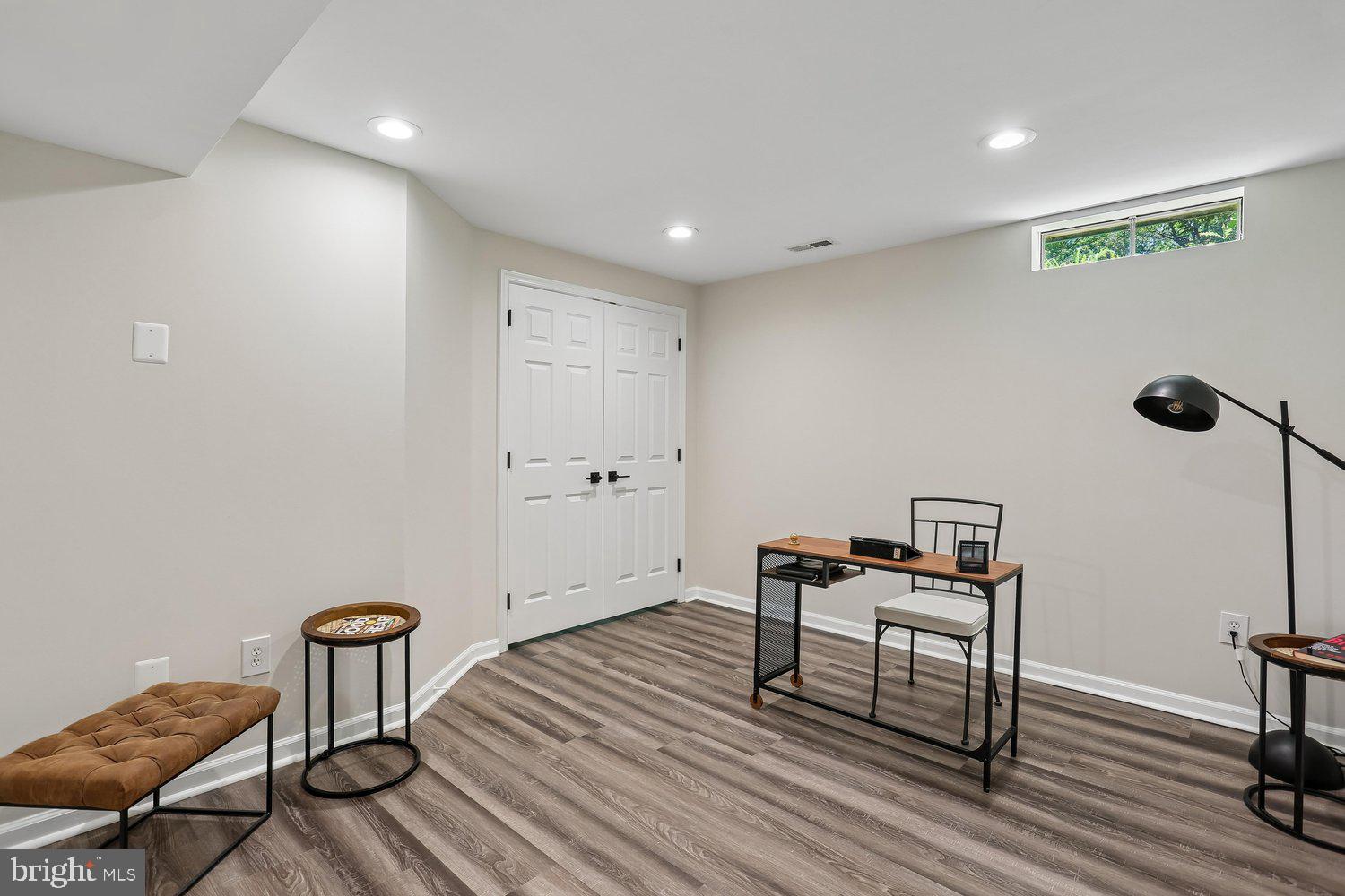 BURNHAM HILLS - Residential