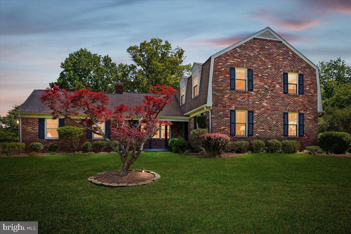 BURNHAM HILLS - Residential