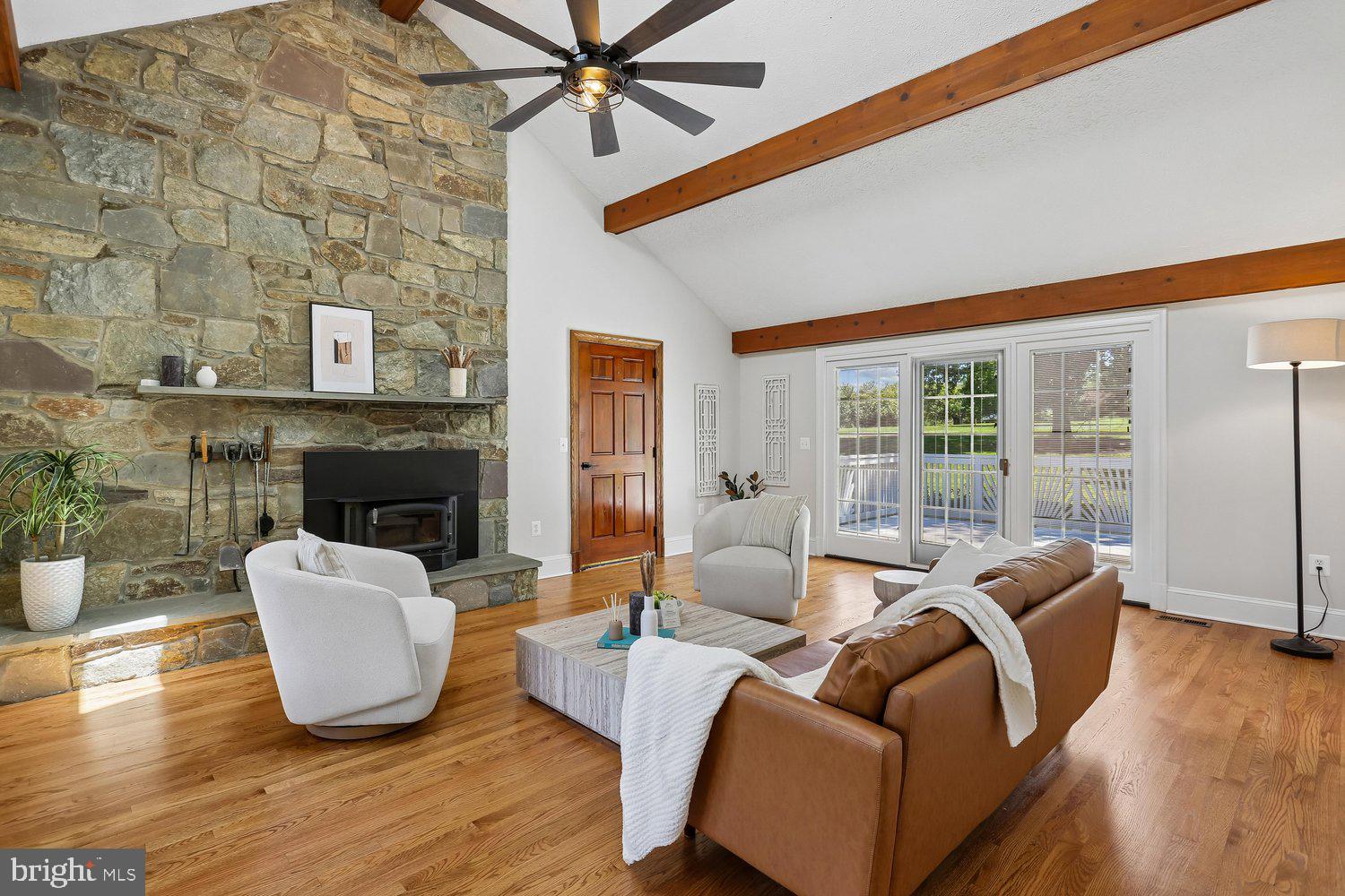 BURNHAM HILLS - Residential