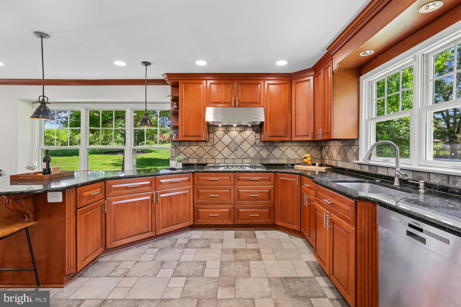 BURNHAM HILLS - Residential