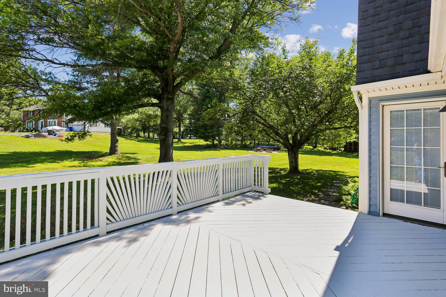 BURNHAM HILLS - Residential