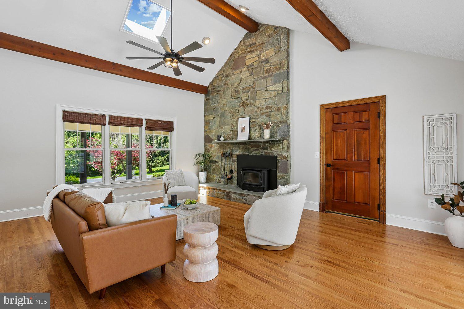 BURNHAM HILLS - Residential
