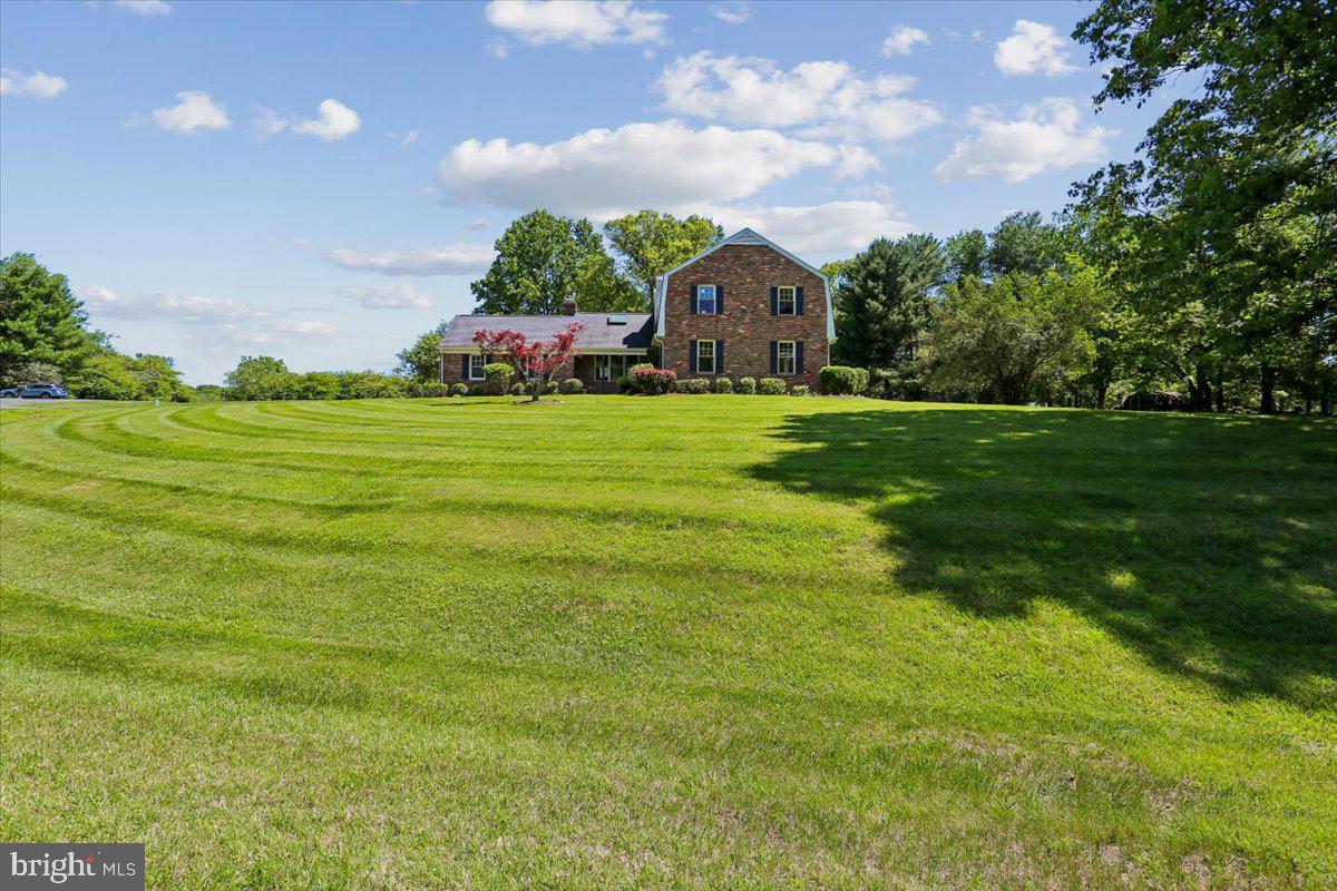 BURNHAM HILLS - Residential