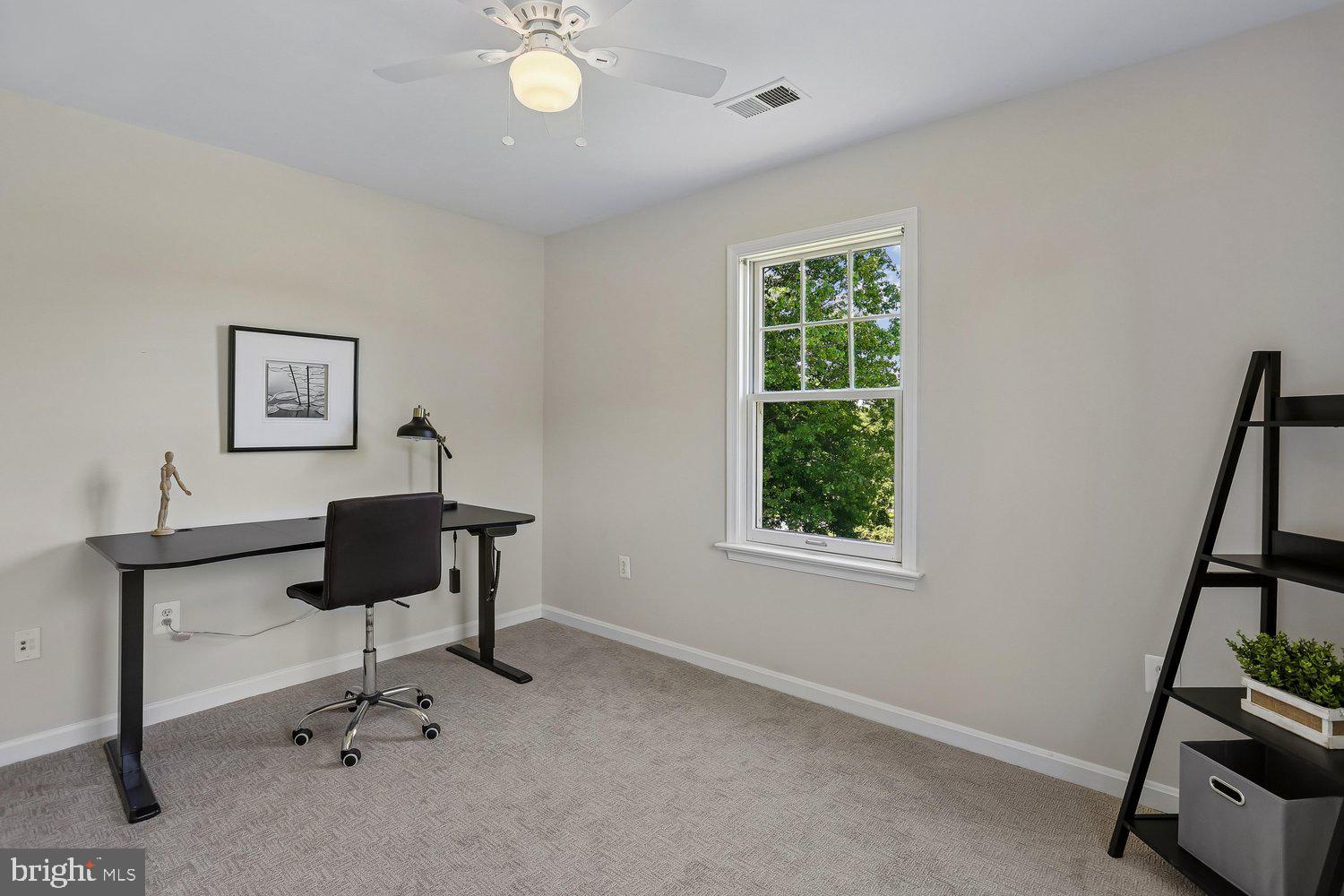 BURNHAM HILLS - Residential