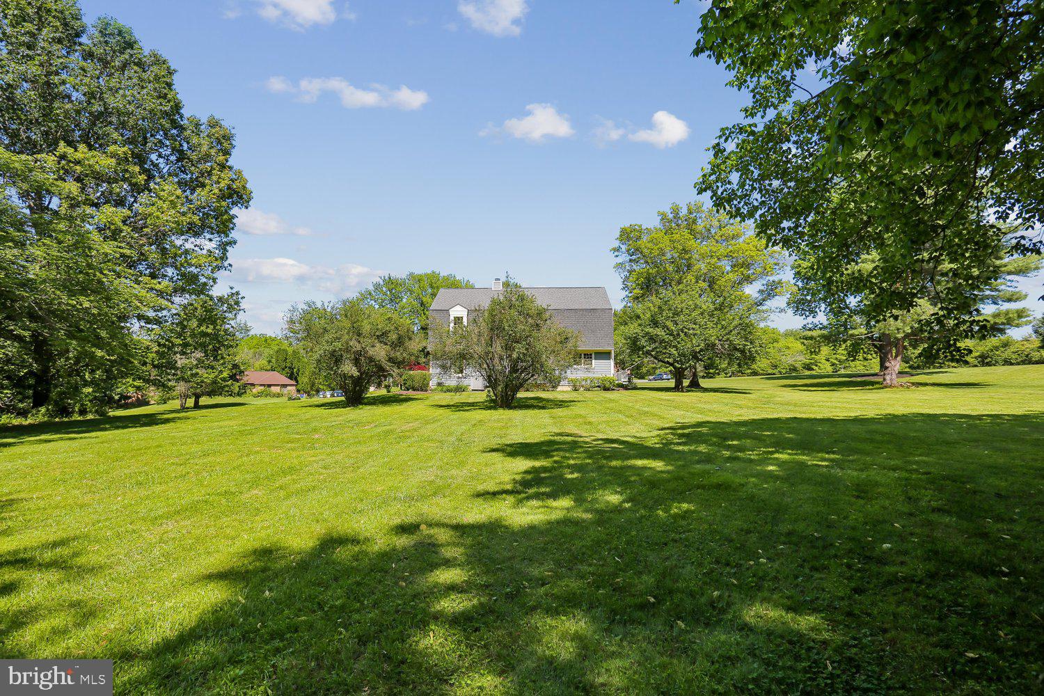 BURNHAM HILLS - Residential