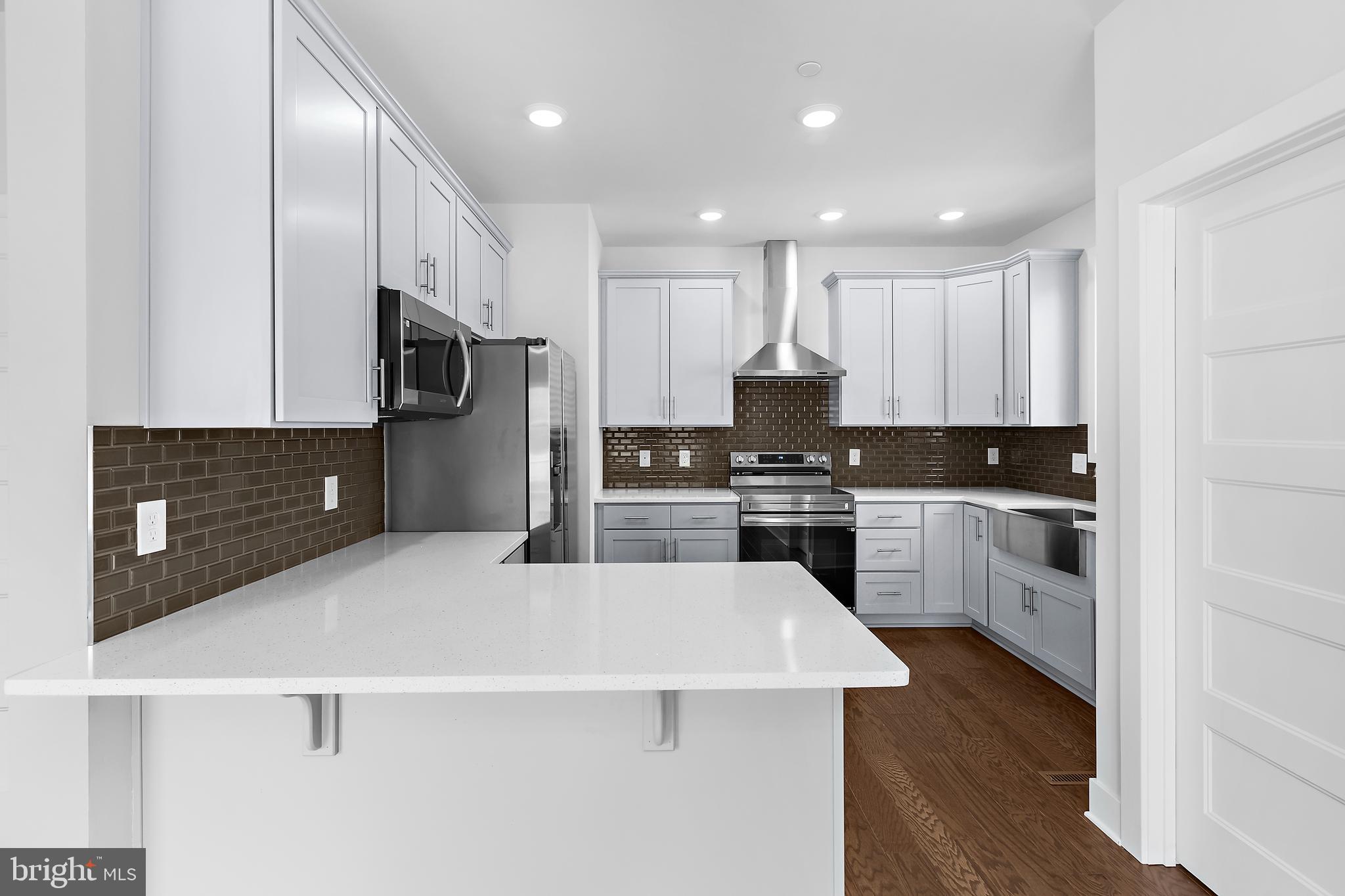 CARROLLTON MANOR - Residential