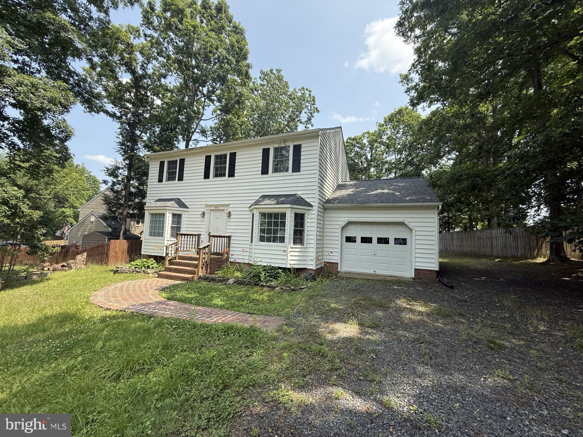 STONEWALL ESTATES - Residential Lease