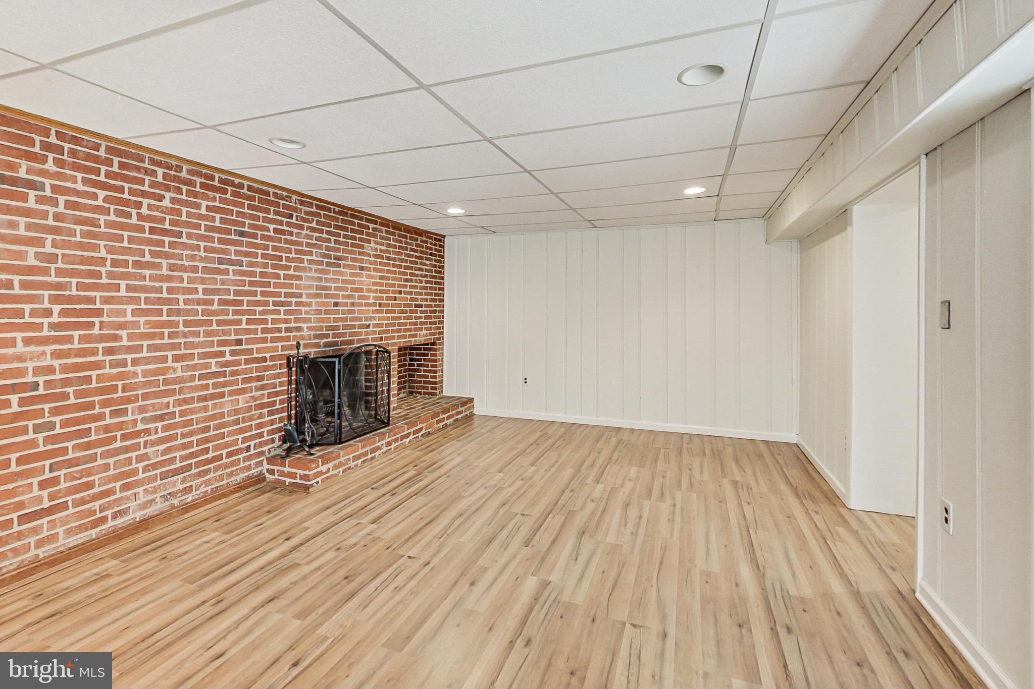 DOWDEN TERRACE - Residential