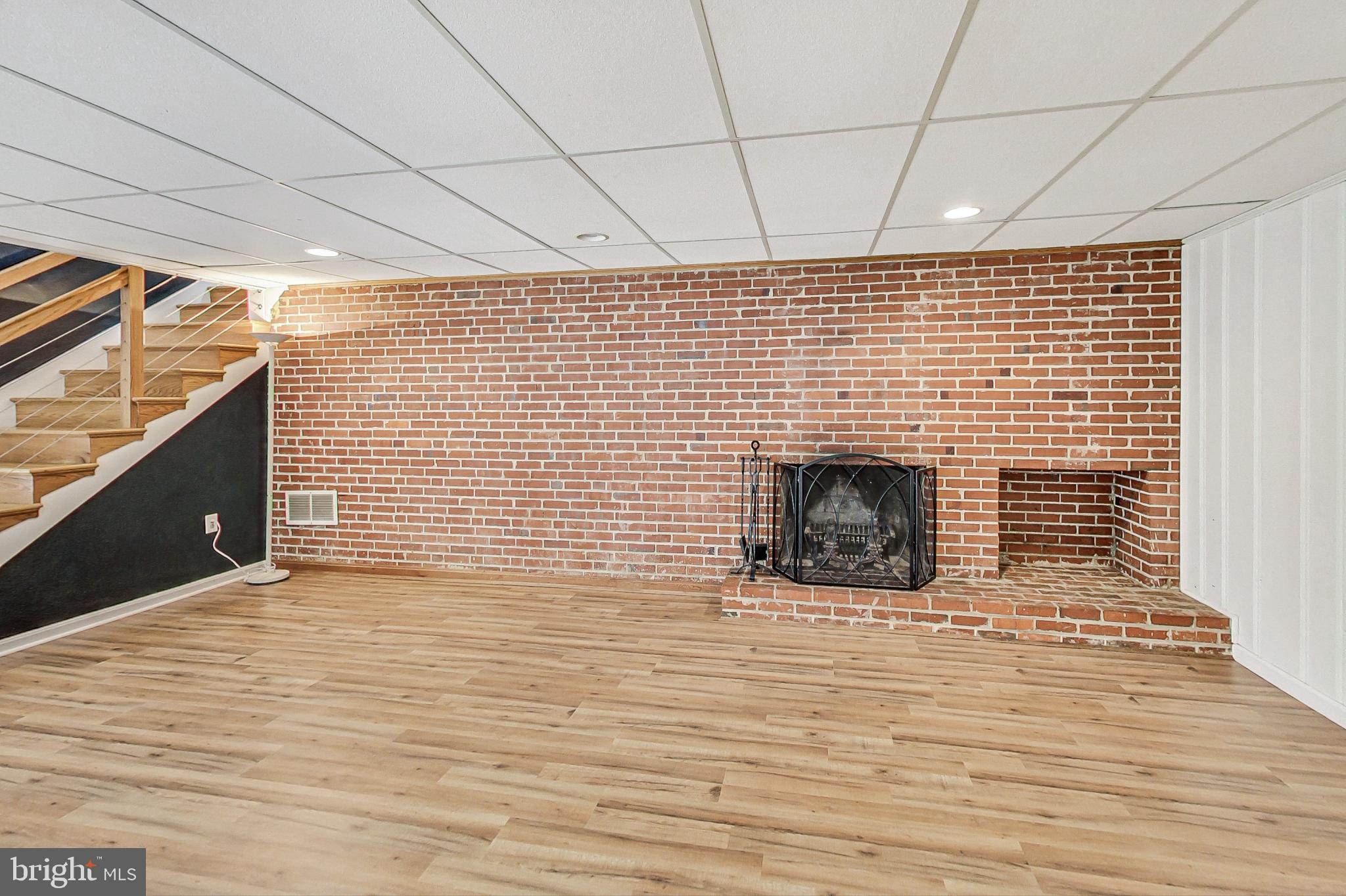 DOWDEN TERRACE - Residential