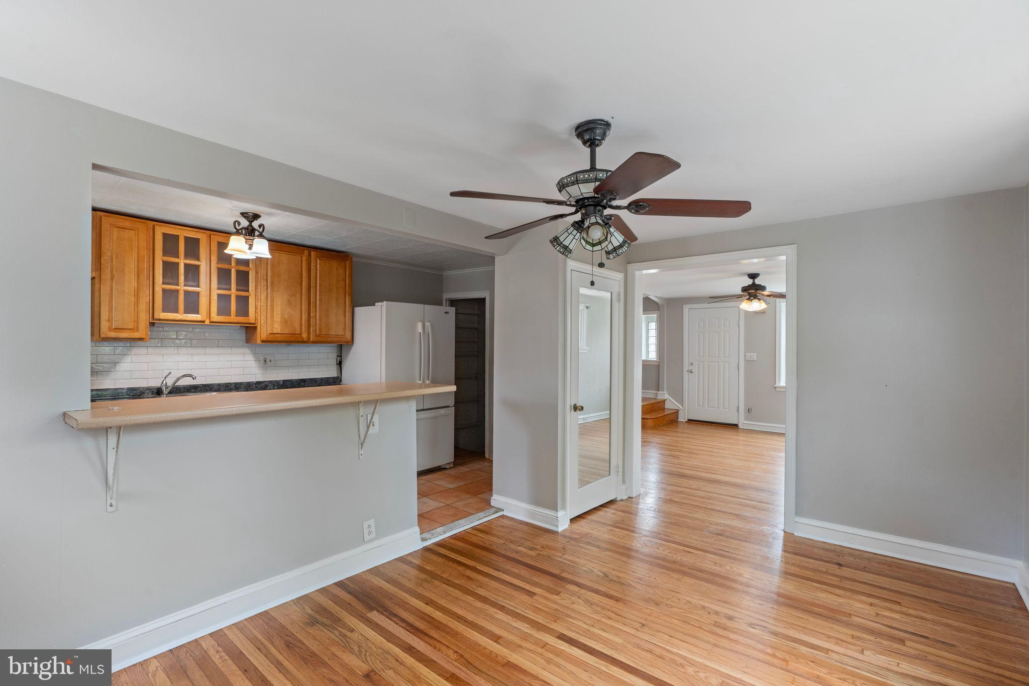 FOX CHASE - Residential