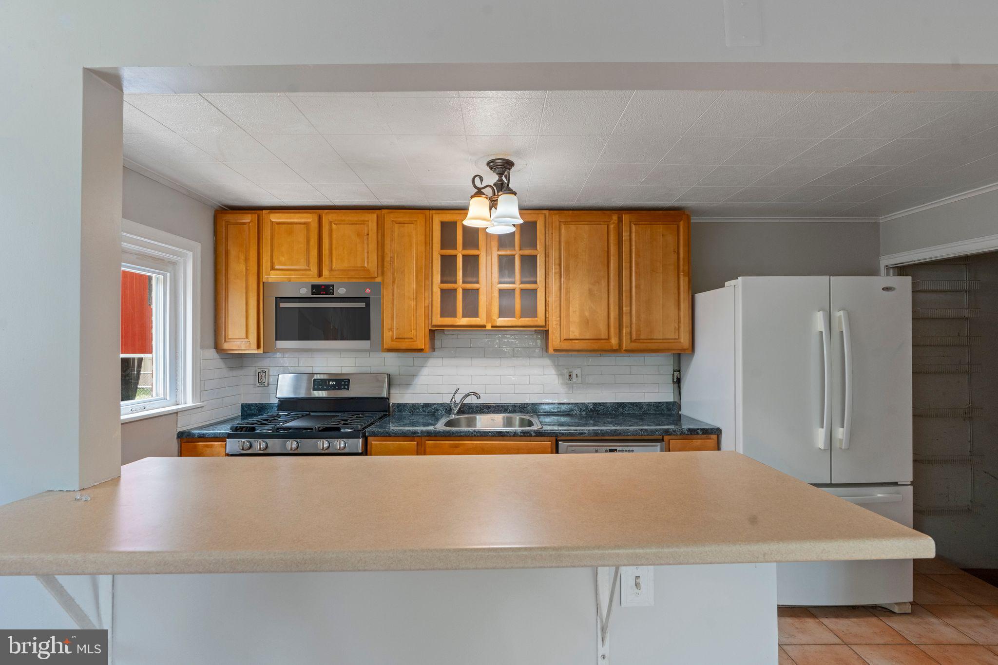 FOX CHASE - Residential