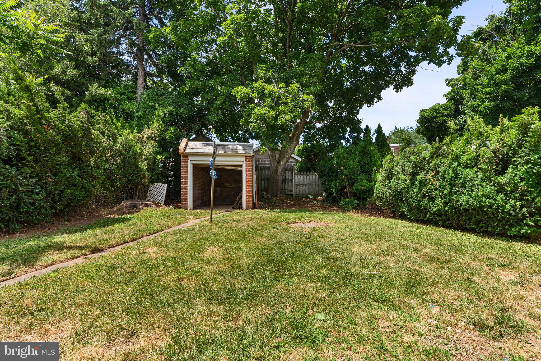 FOX CHASE - Residential