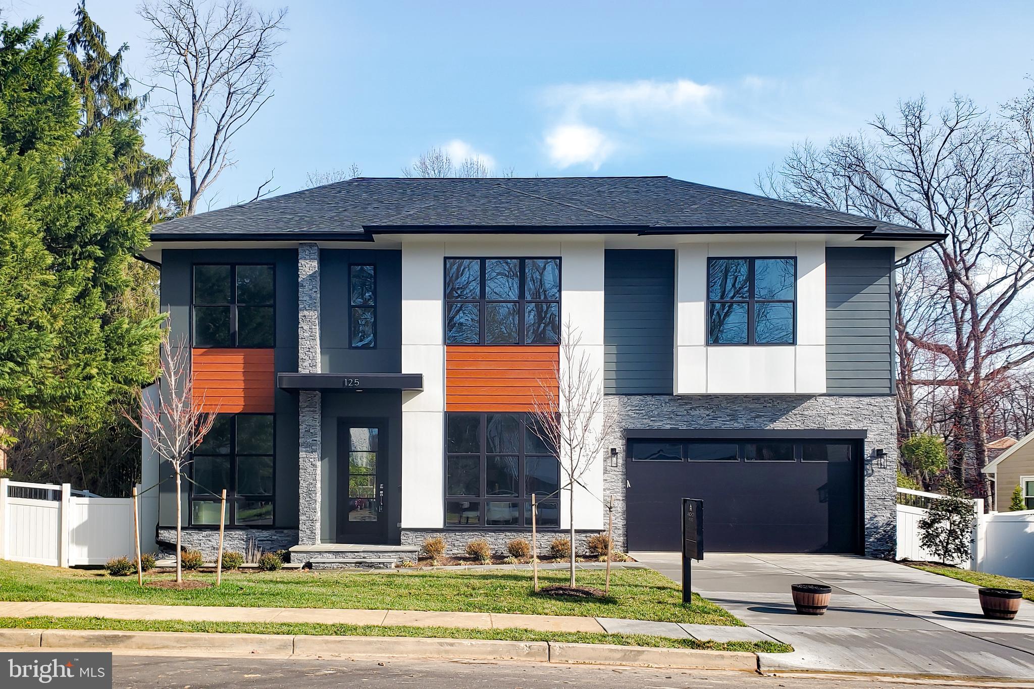 VIENNA WOODS - Residential