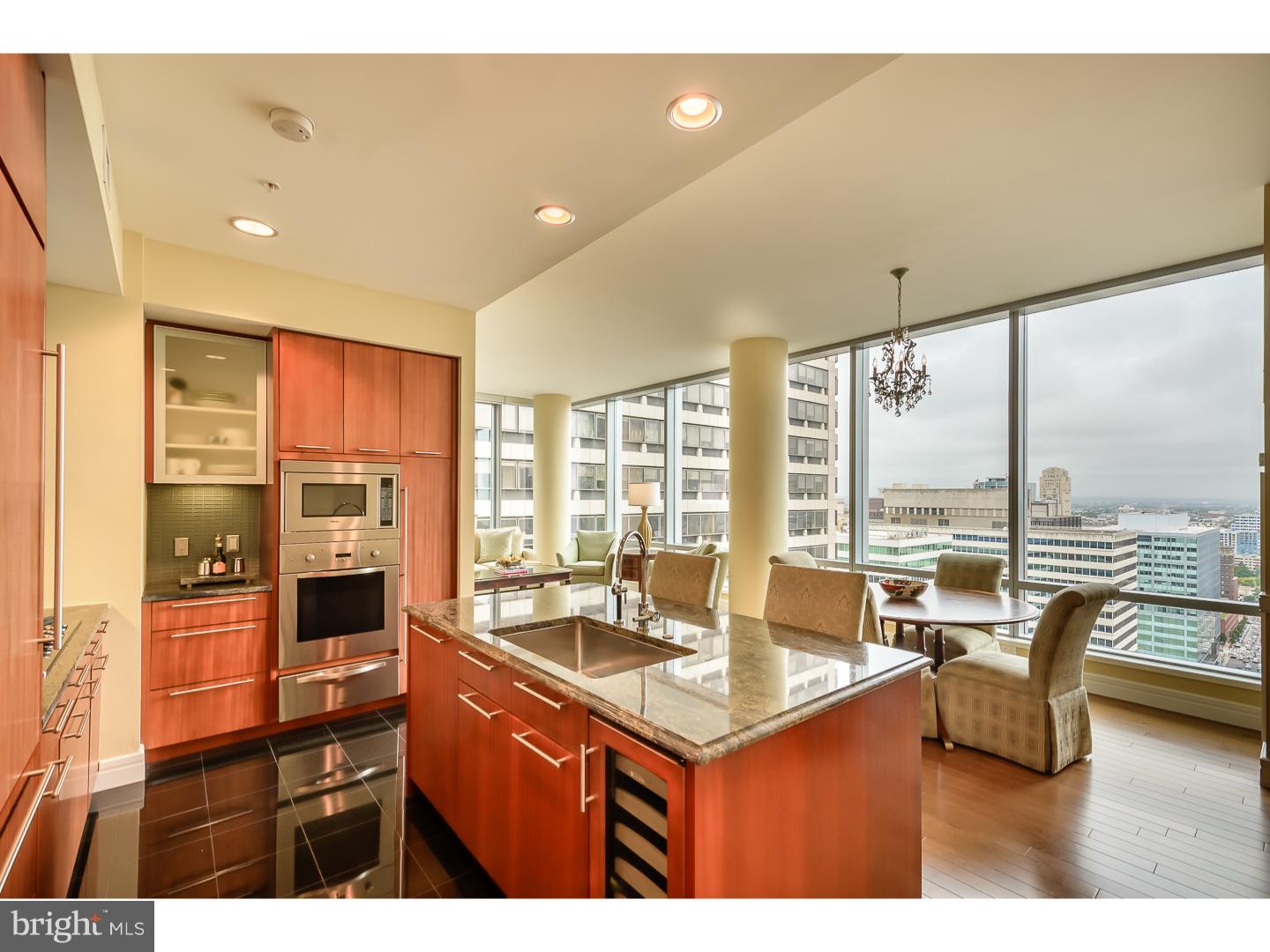 AVENUE OF THE ARTS - Residential