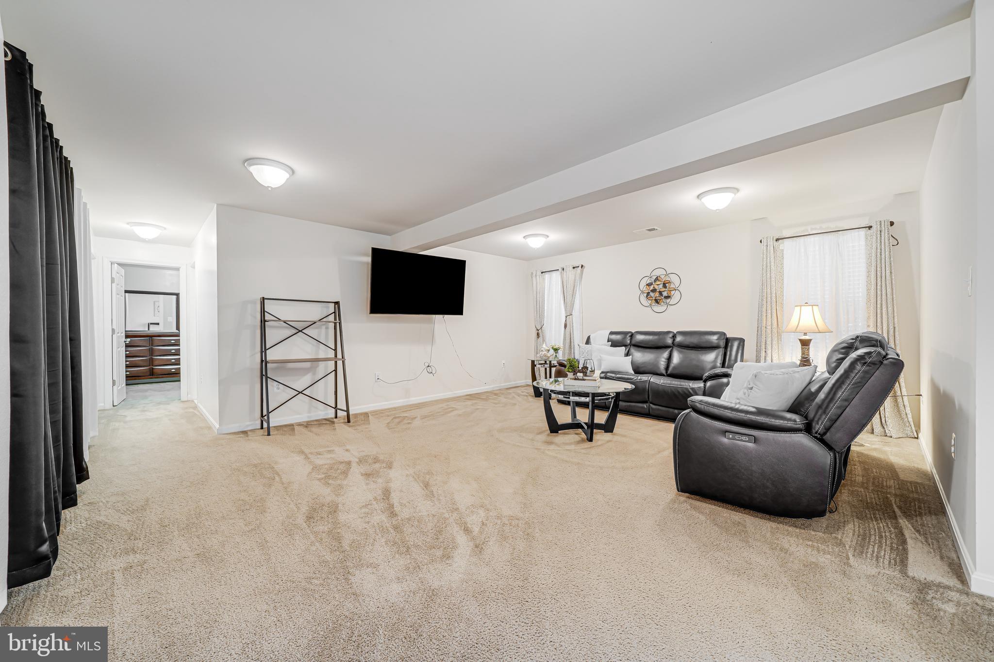 EAGLES POINTE WEST - Residential