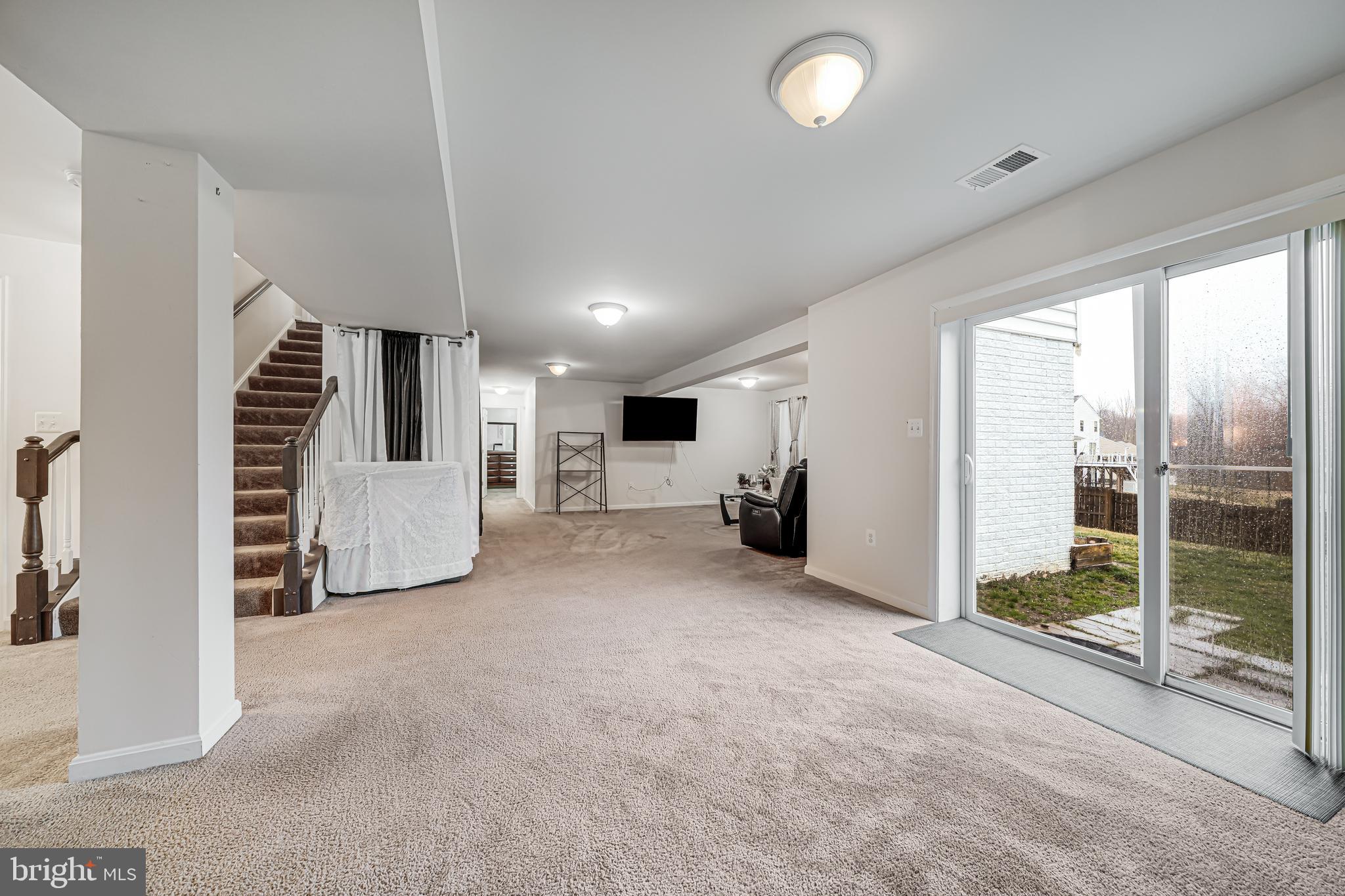 EAGLES POINTE WEST - Residential