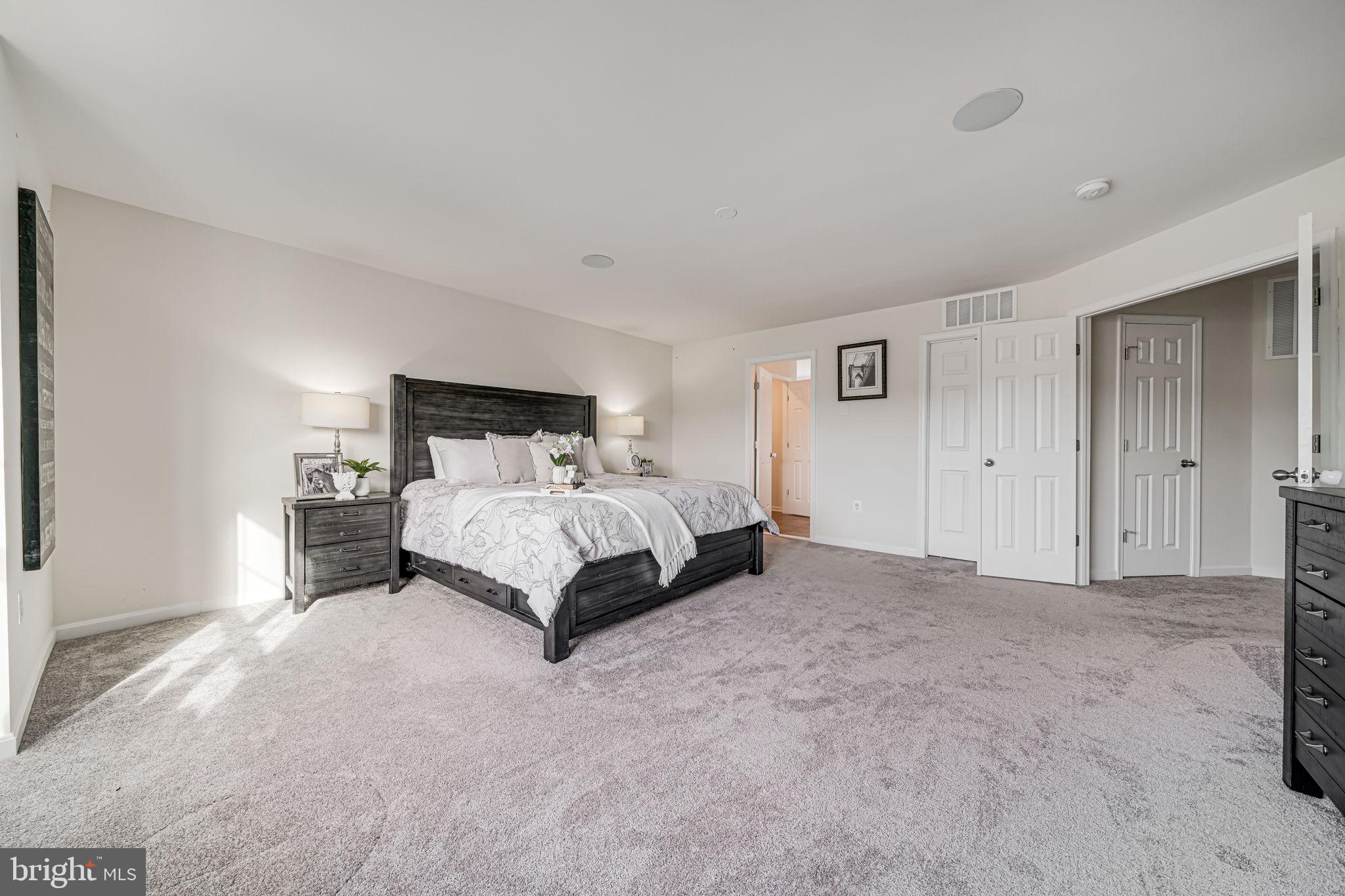 EAGLES POINTE WEST - Residential