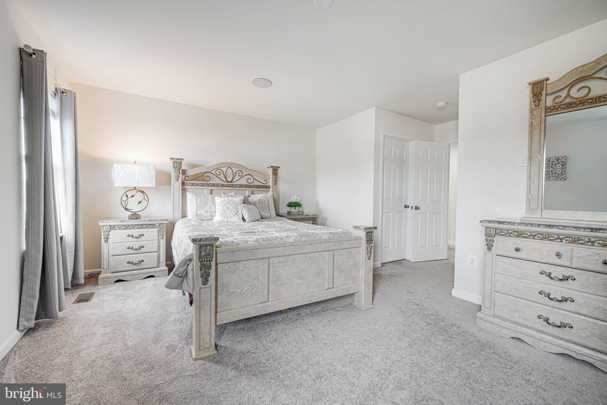 EAGLES POINTE WEST - Residential