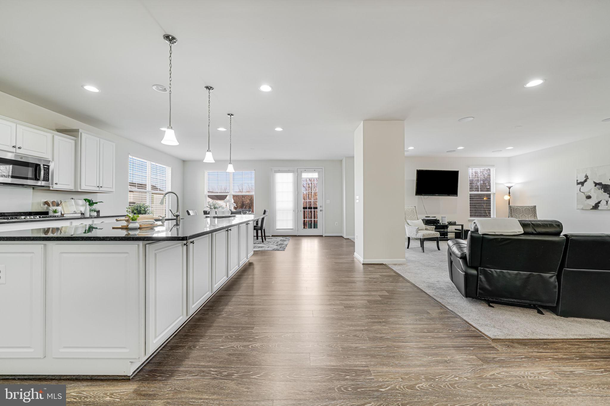 EAGLES POINTE WEST - Residential