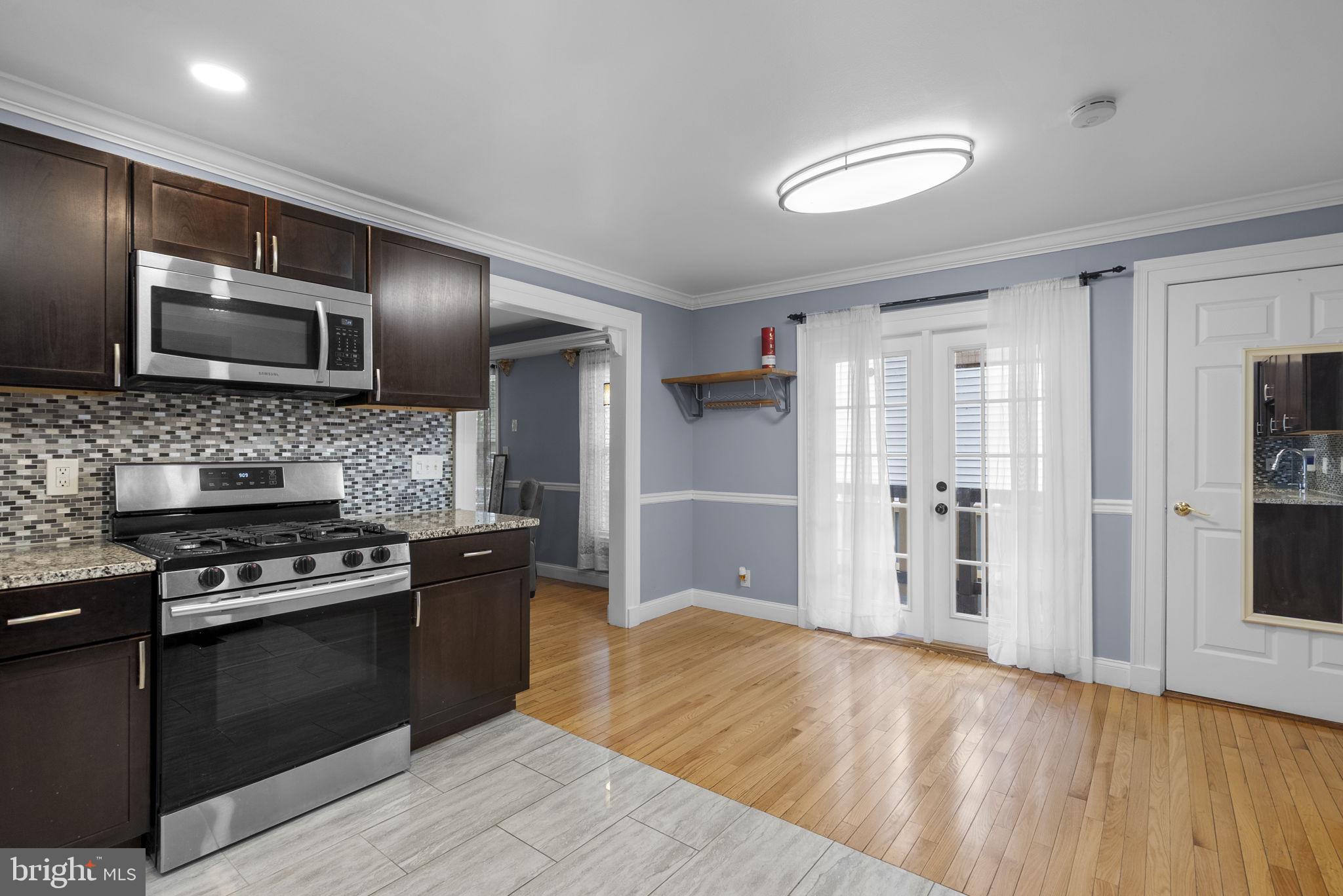 CONNECTICUT AVENUE ESTATES - Residential Income