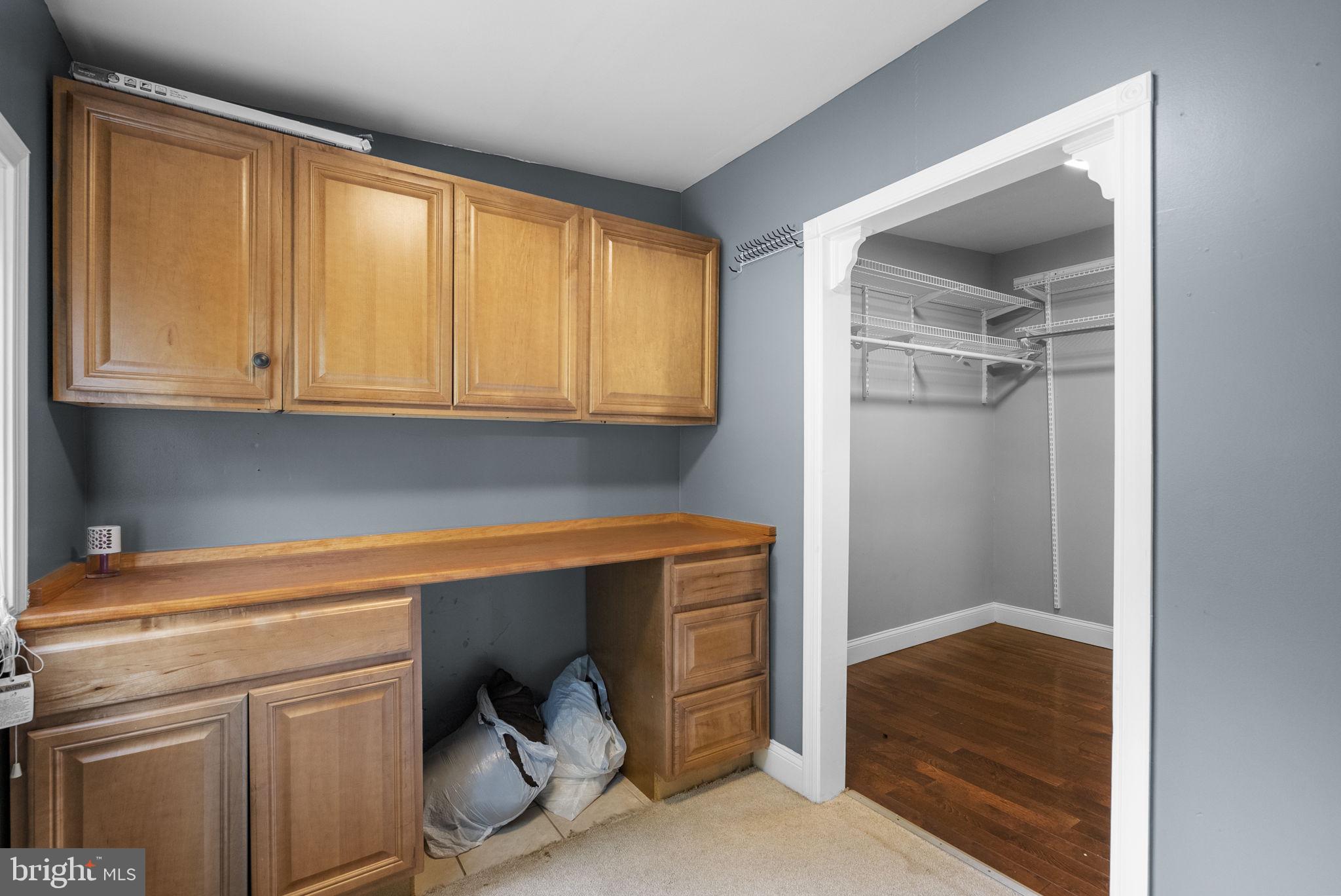 CONNECTICUT AVENUE ESTATES - Residential Income