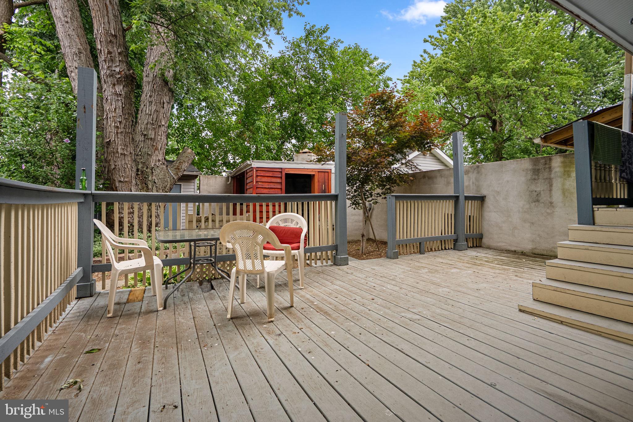 CONNECTICUT AVENUE ESTATES - Residential Income