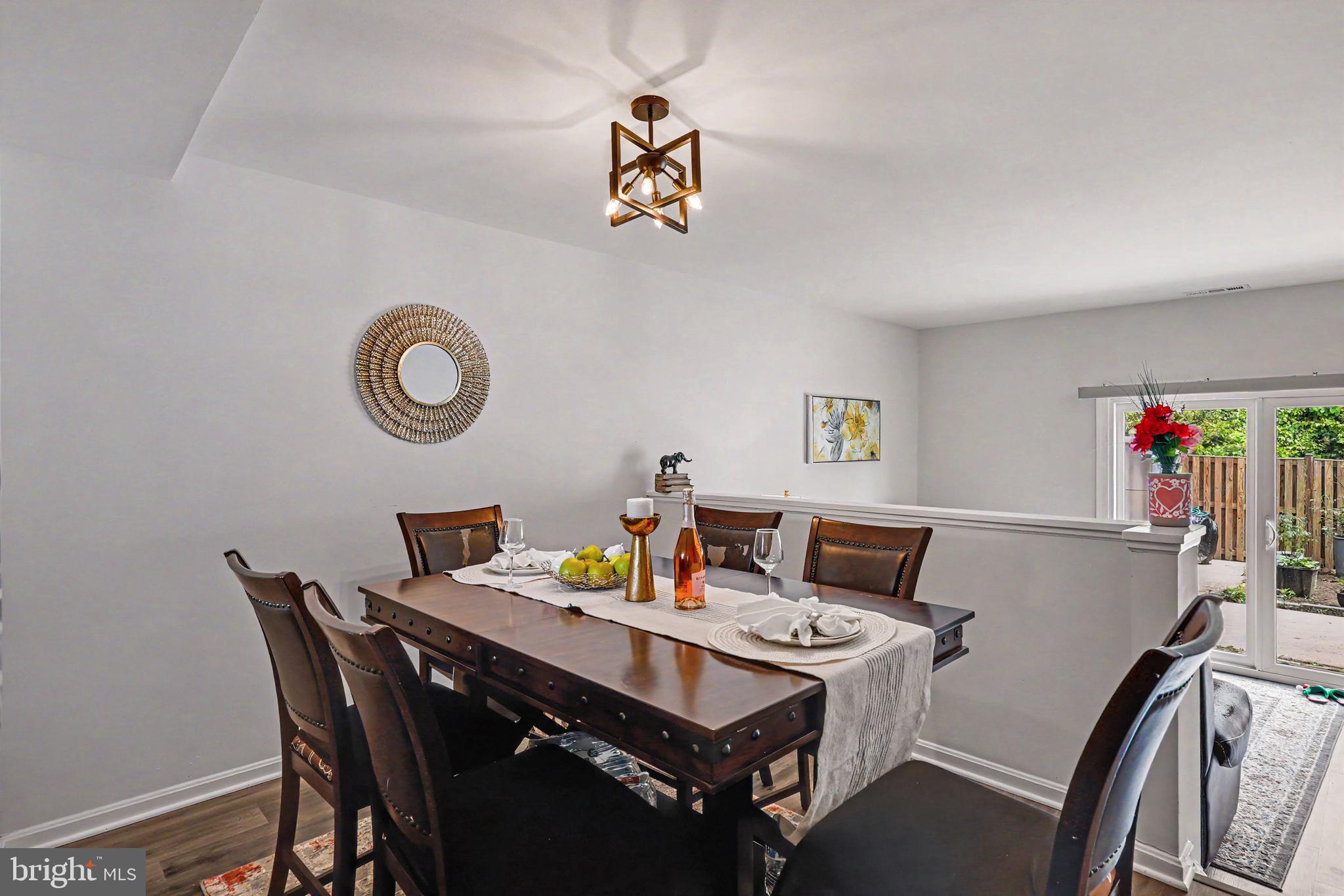 BURKE MANOR - Residential