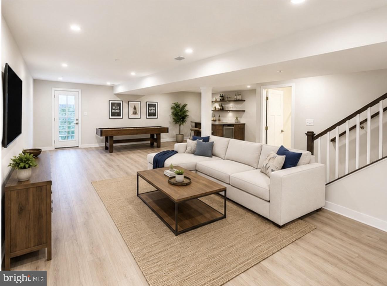 JAMES RUN CARRIAGE HOMES - Residential