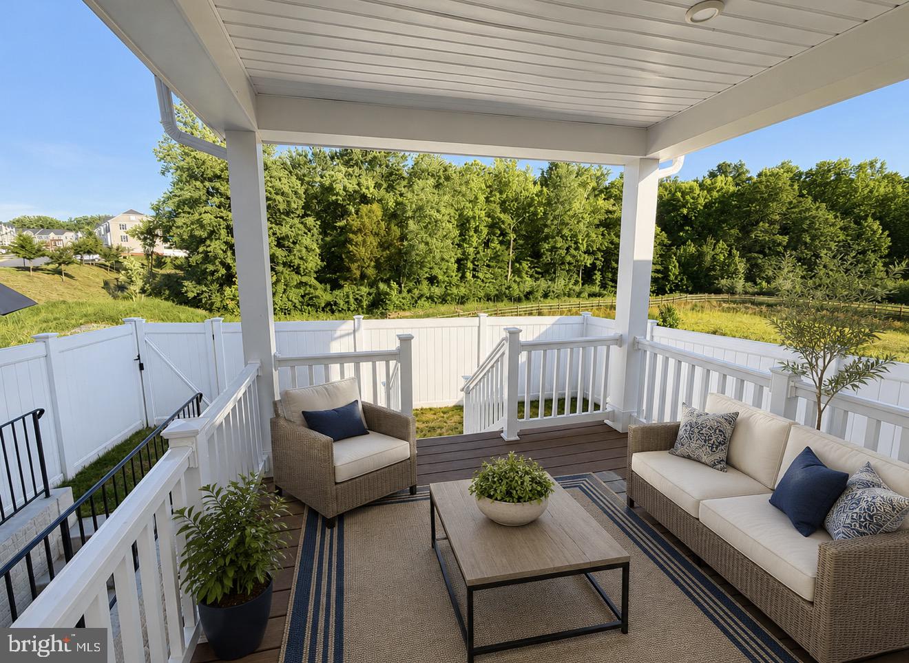 JAMES RUN CARRIAGE HOMES - Residential