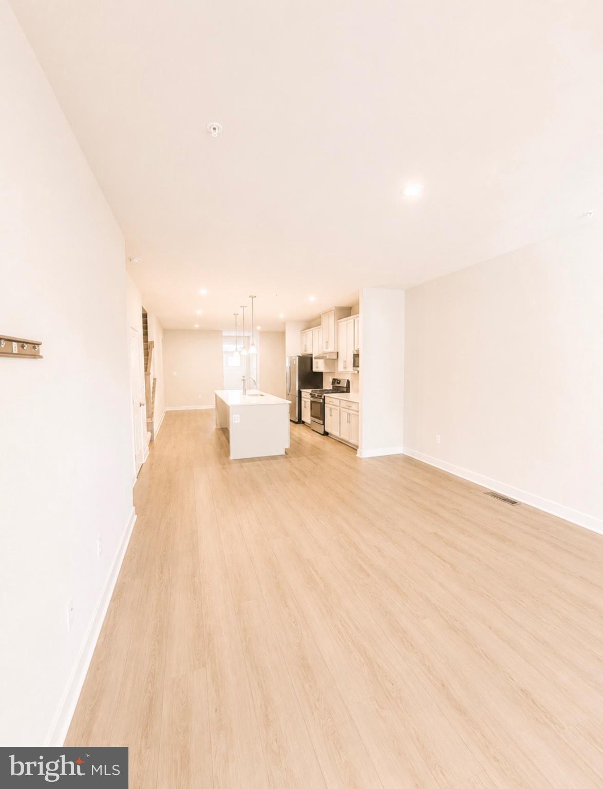 JAMES RUN CARRIAGE HOMES - Residential