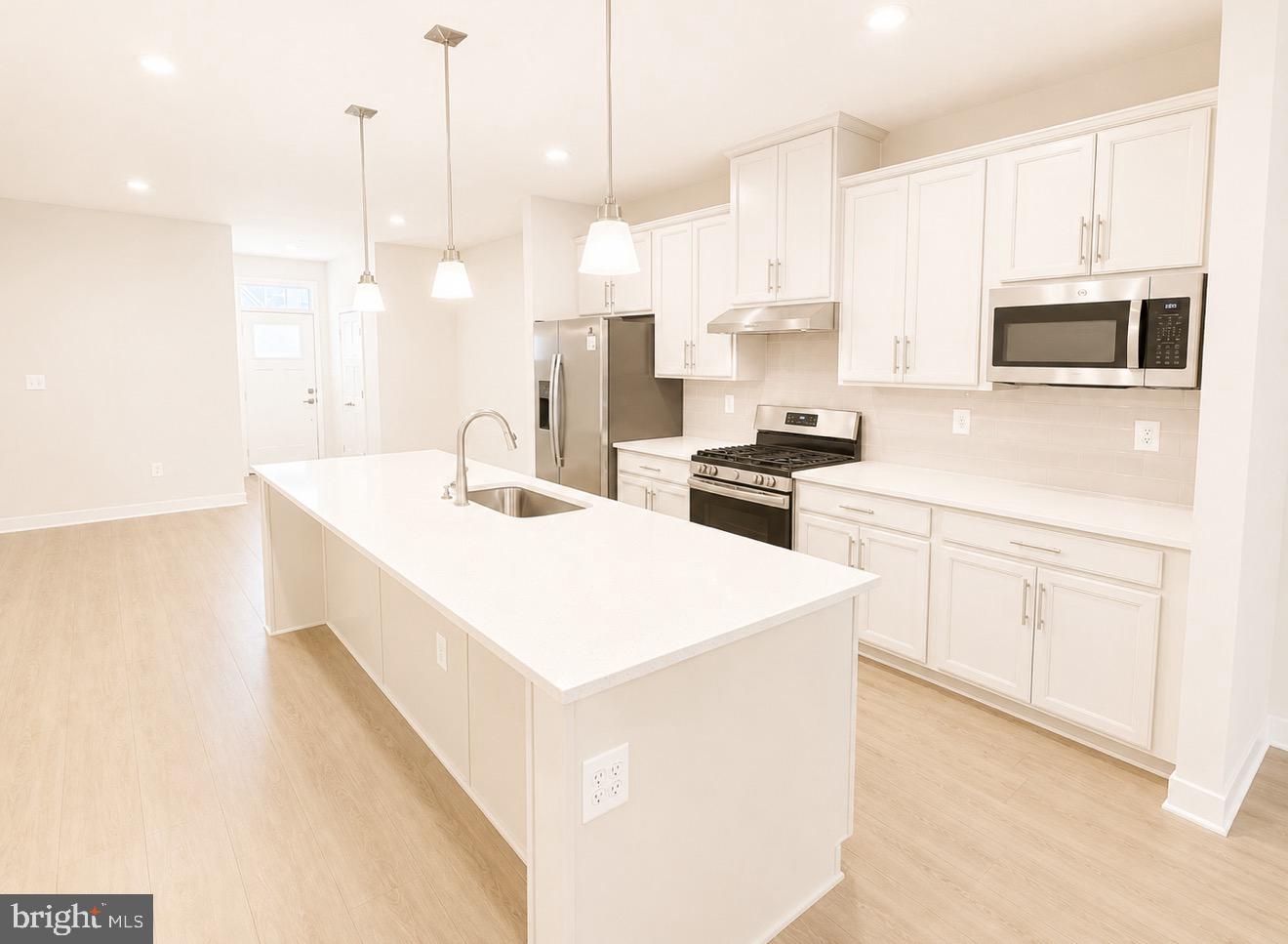 JAMES RUN CARRIAGE HOMES - Residential