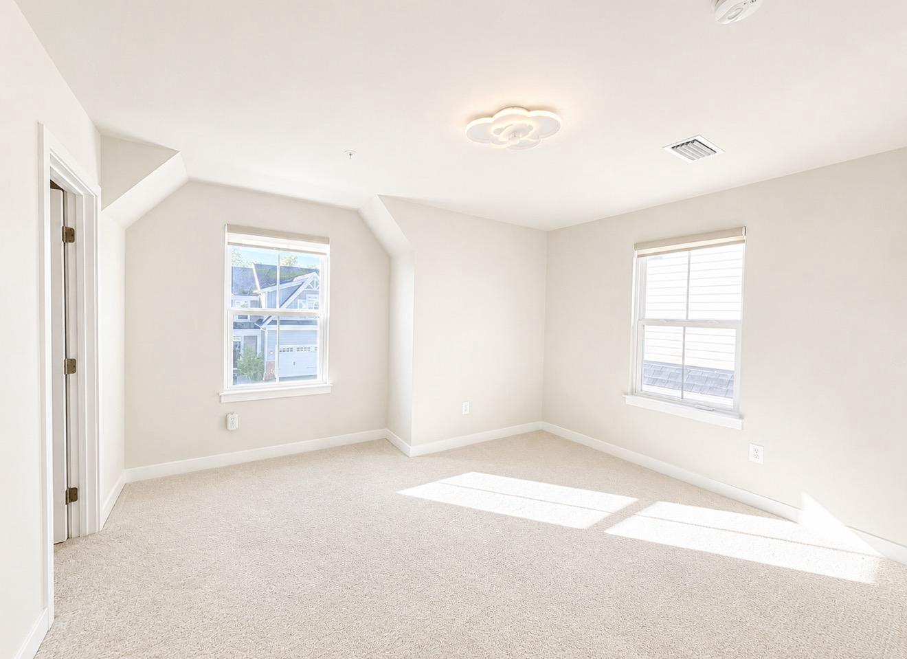 JAMES RUN CARRIAGE HOMES - Residential