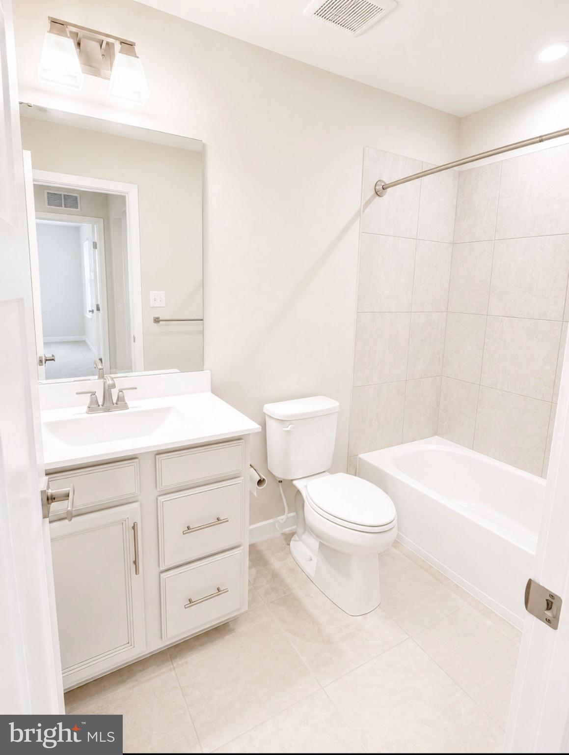 JAMES RUN CARRIAGE HOMES - Residential