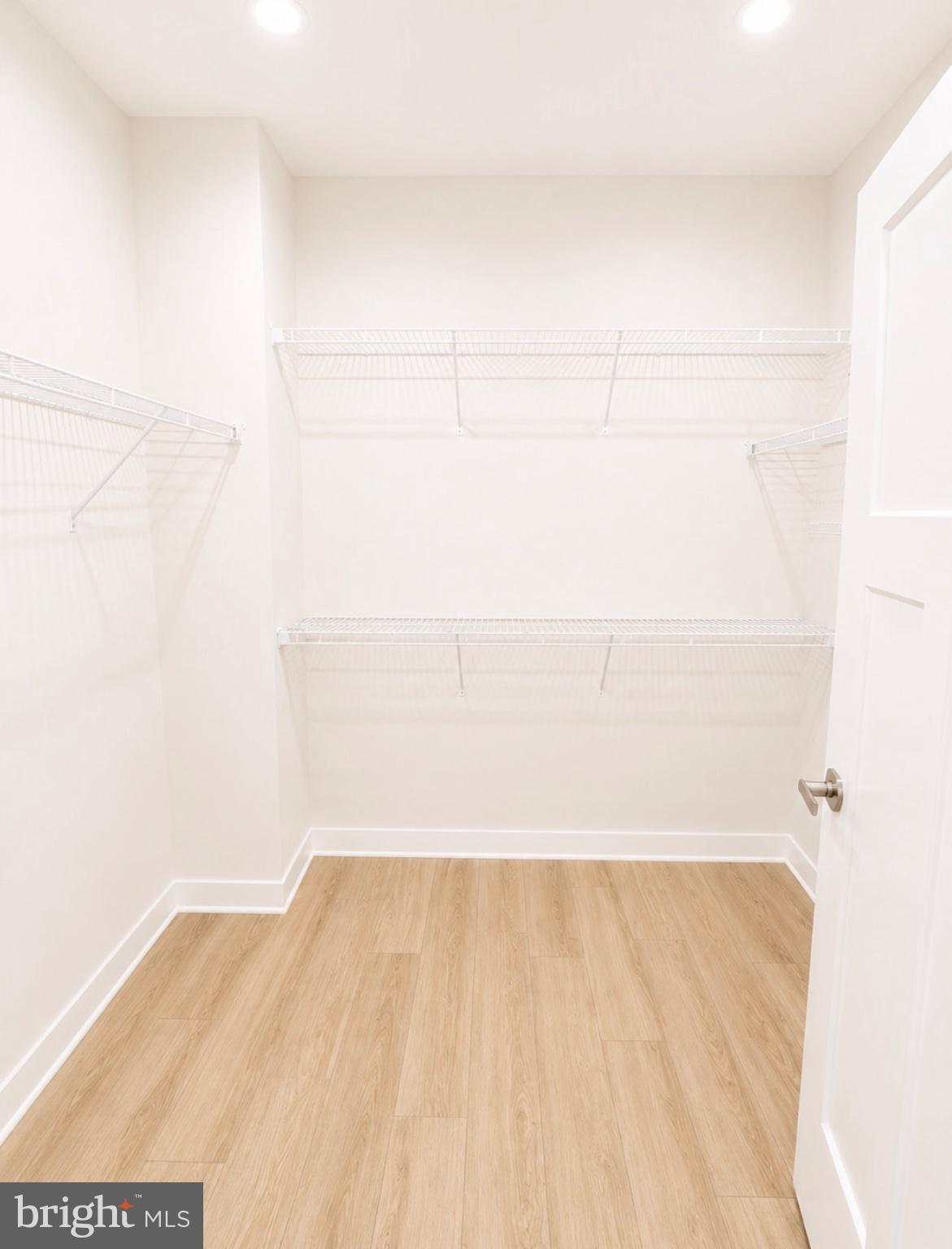 JAMES RUN CARRIAGE HOMES - Residential