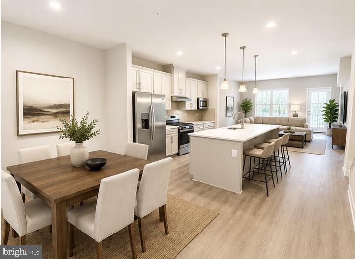 JAMES RUN CARRIAGE HOMES - Residential