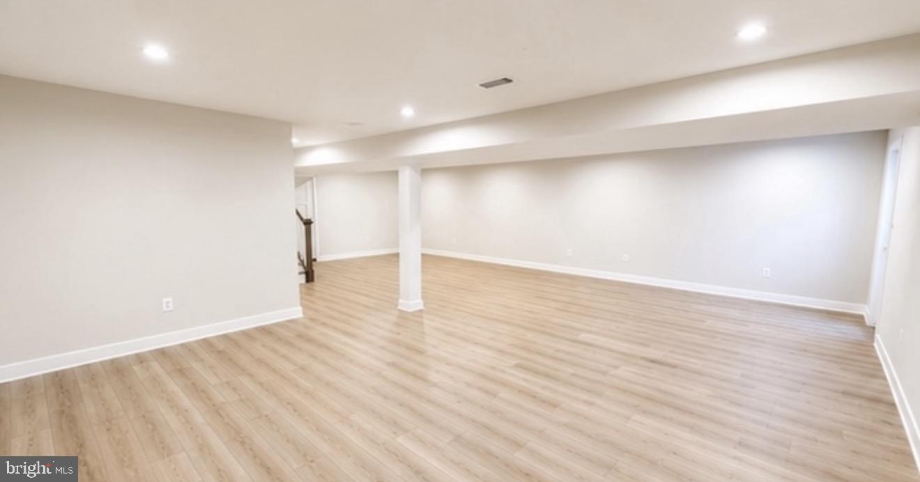 JAMES RUN CARRIAGE HOMES - Residential