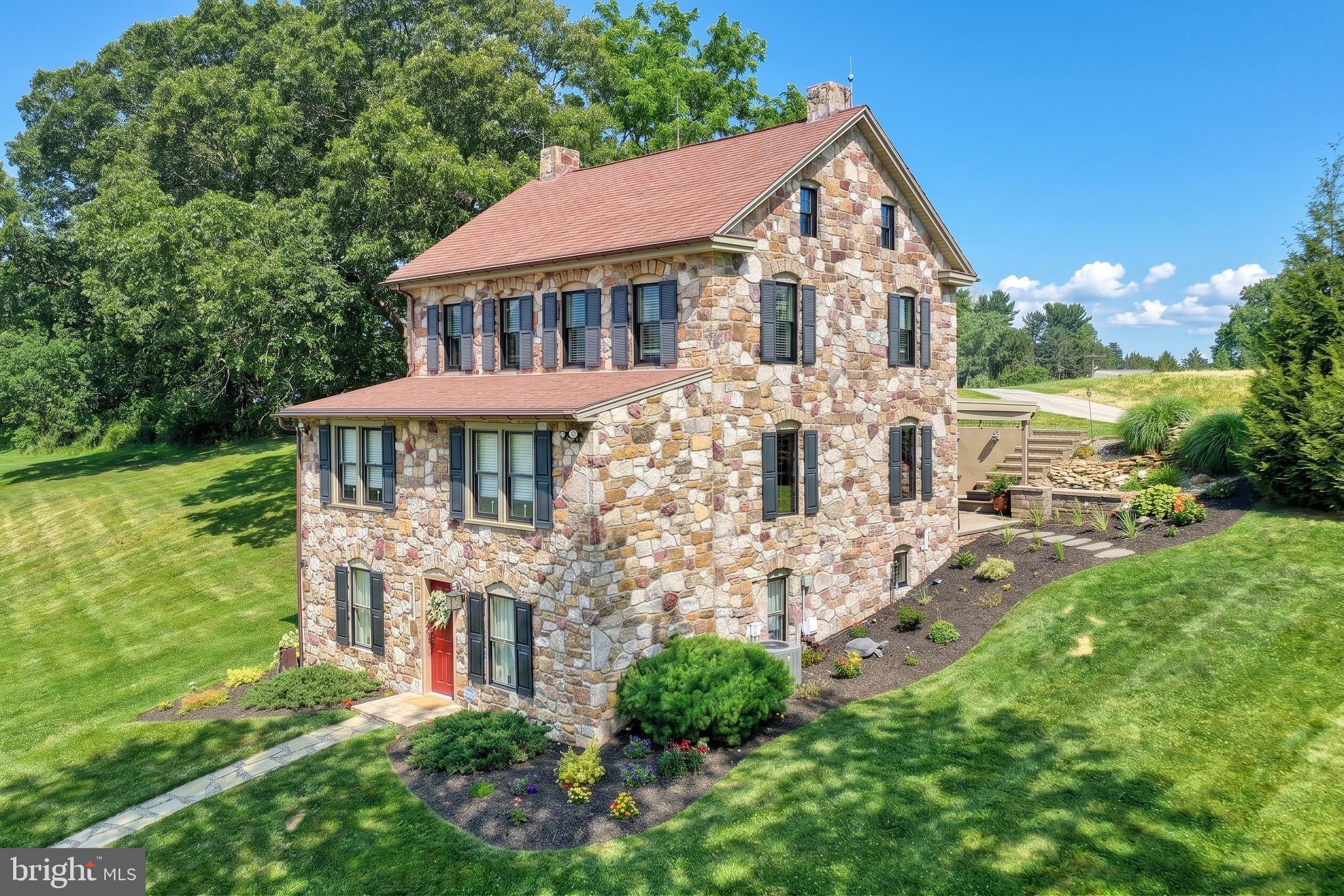 NORTH CODORUS TWP - Residential