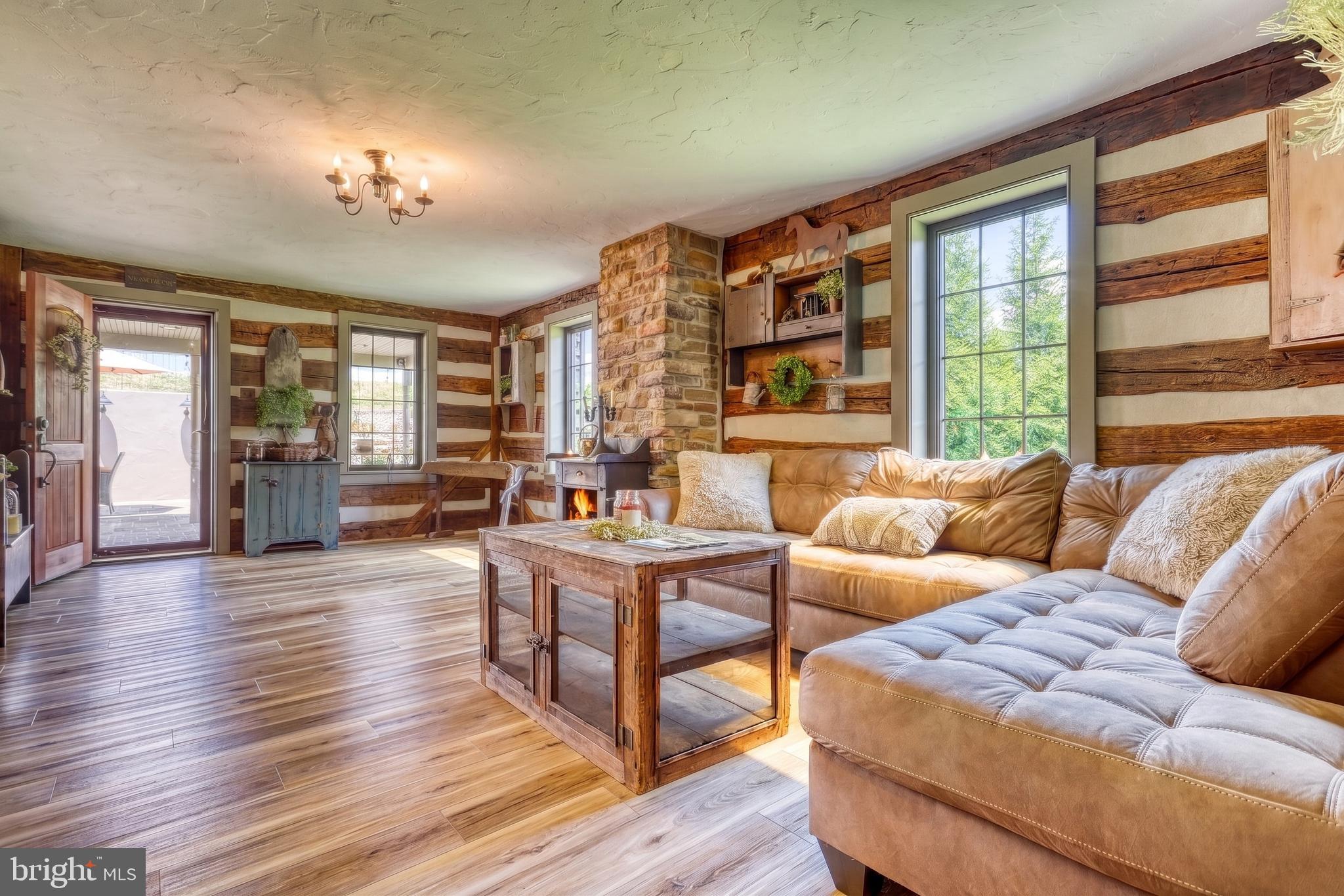 NORTH CODORUS TWP - Residential