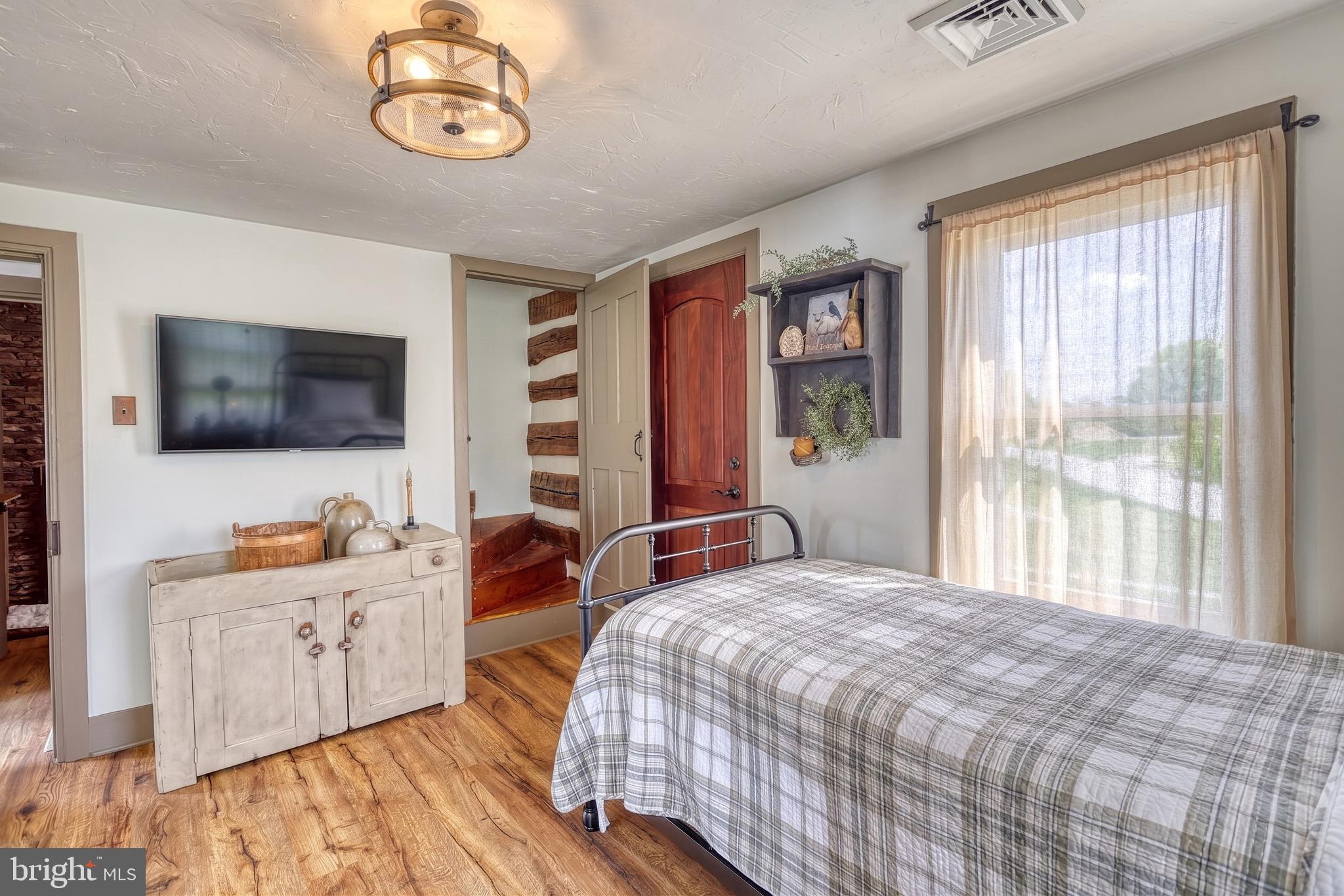 NORTH CODORUS TWP - Residential