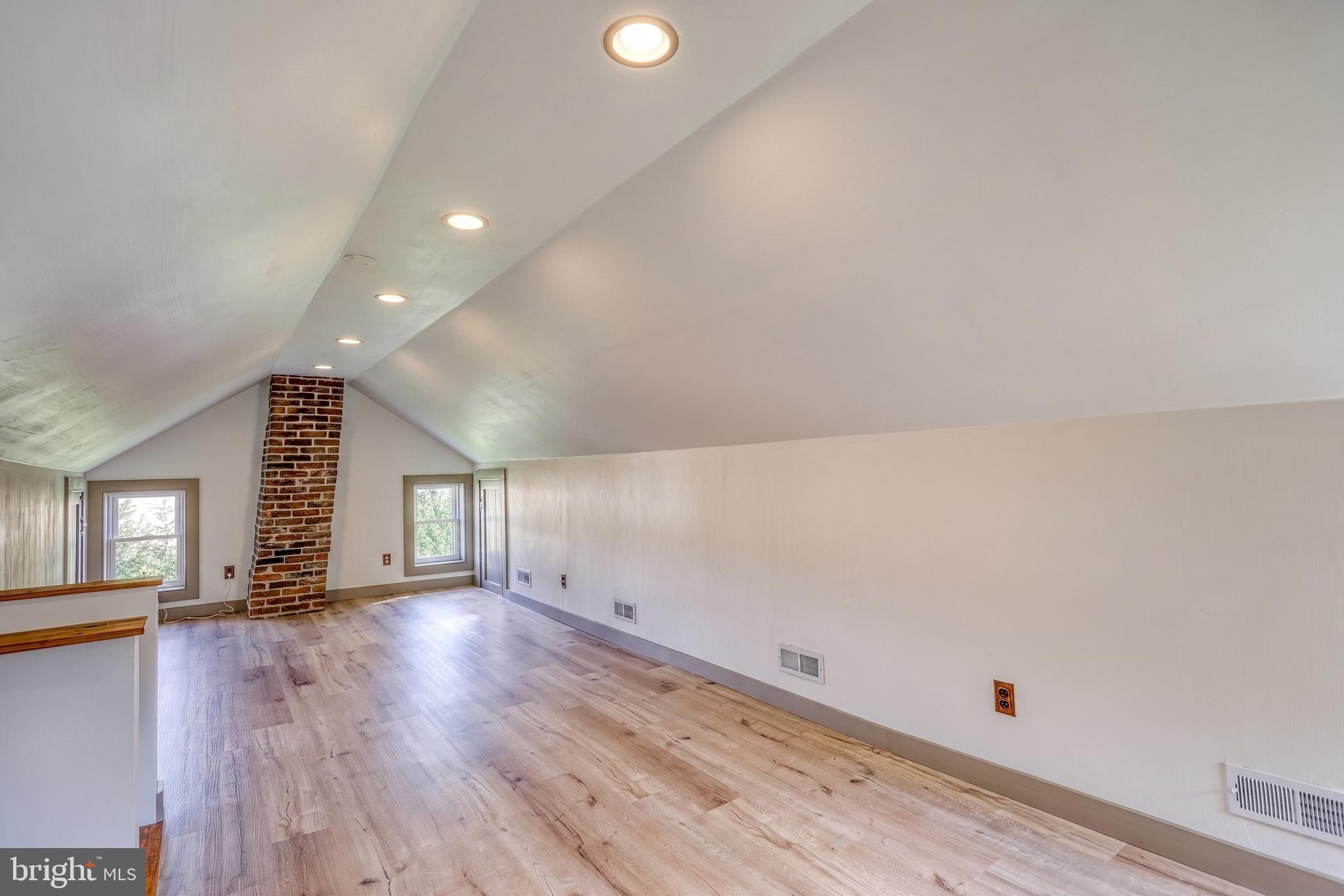 NORTH CODORUS TWP - Residential