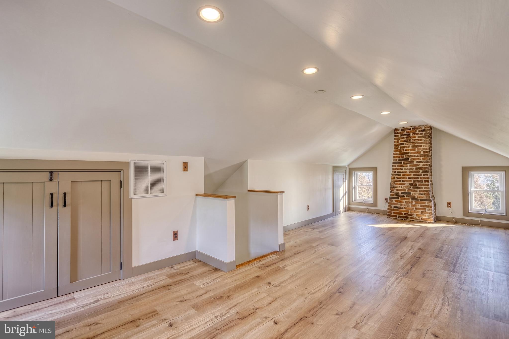 NORTH CODORUS TWP - Residential