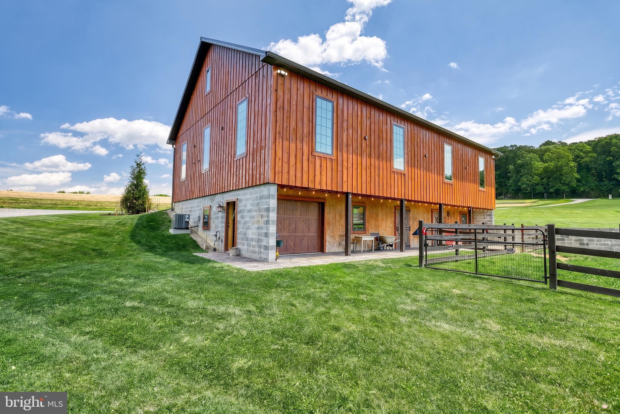 NORTH CODORUS TWP - Residential