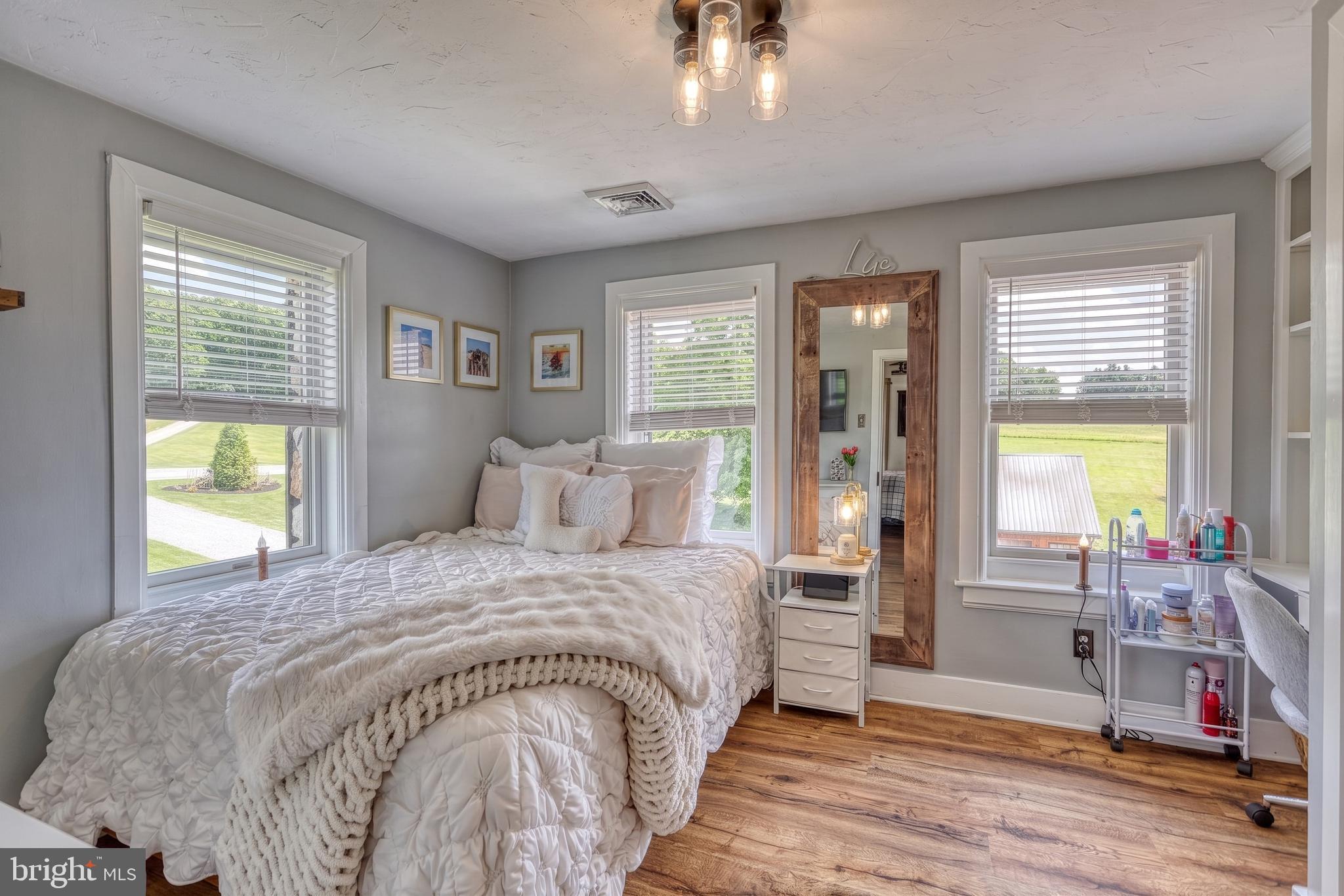 NORTH CODORUS TWP - Residential